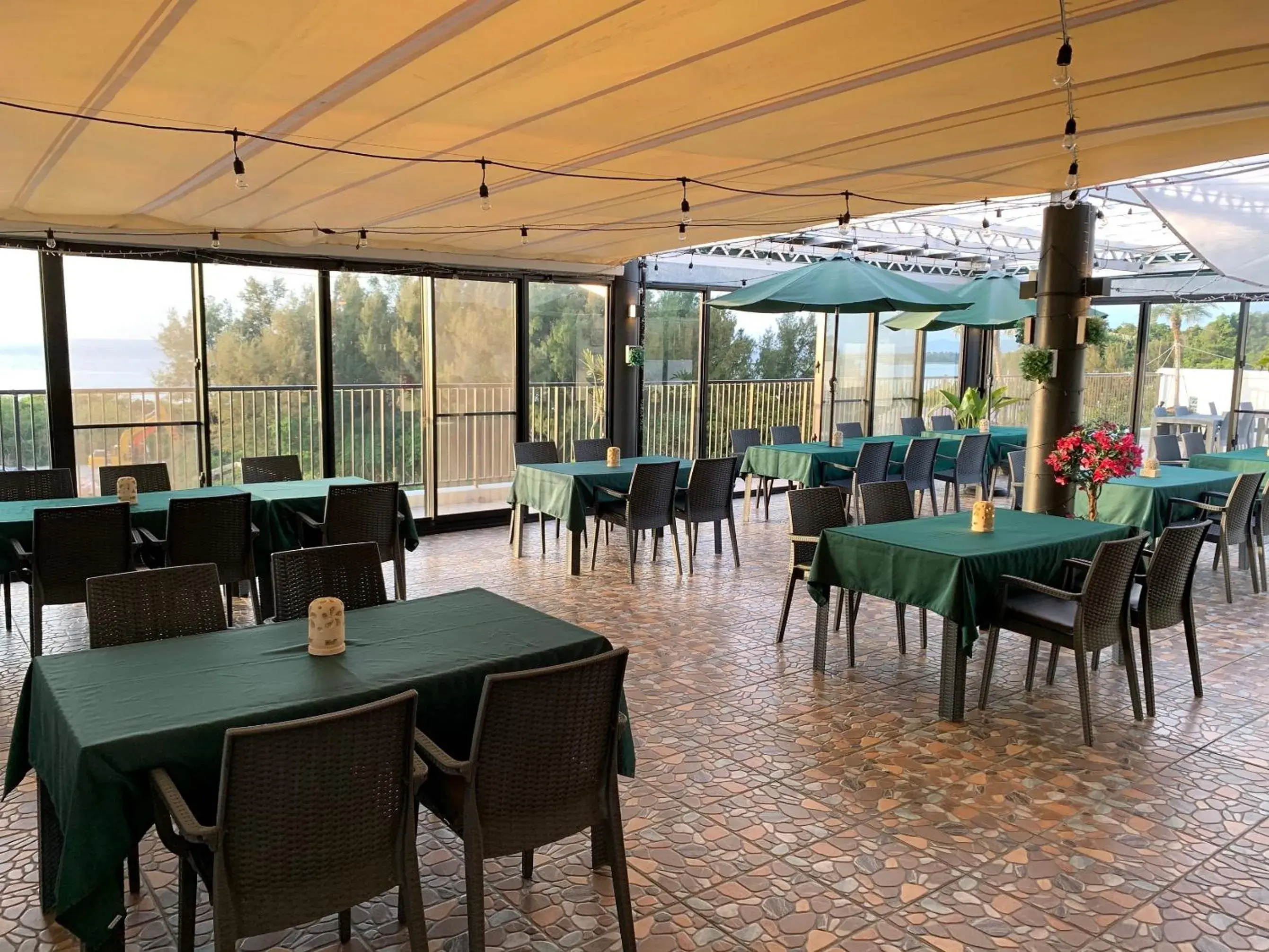 Restaurant/places to eat in The Peridot Smart Hotel Tancha Ward Restaurant/places to eat in The Peridot Smart Hotel Tancha Ward