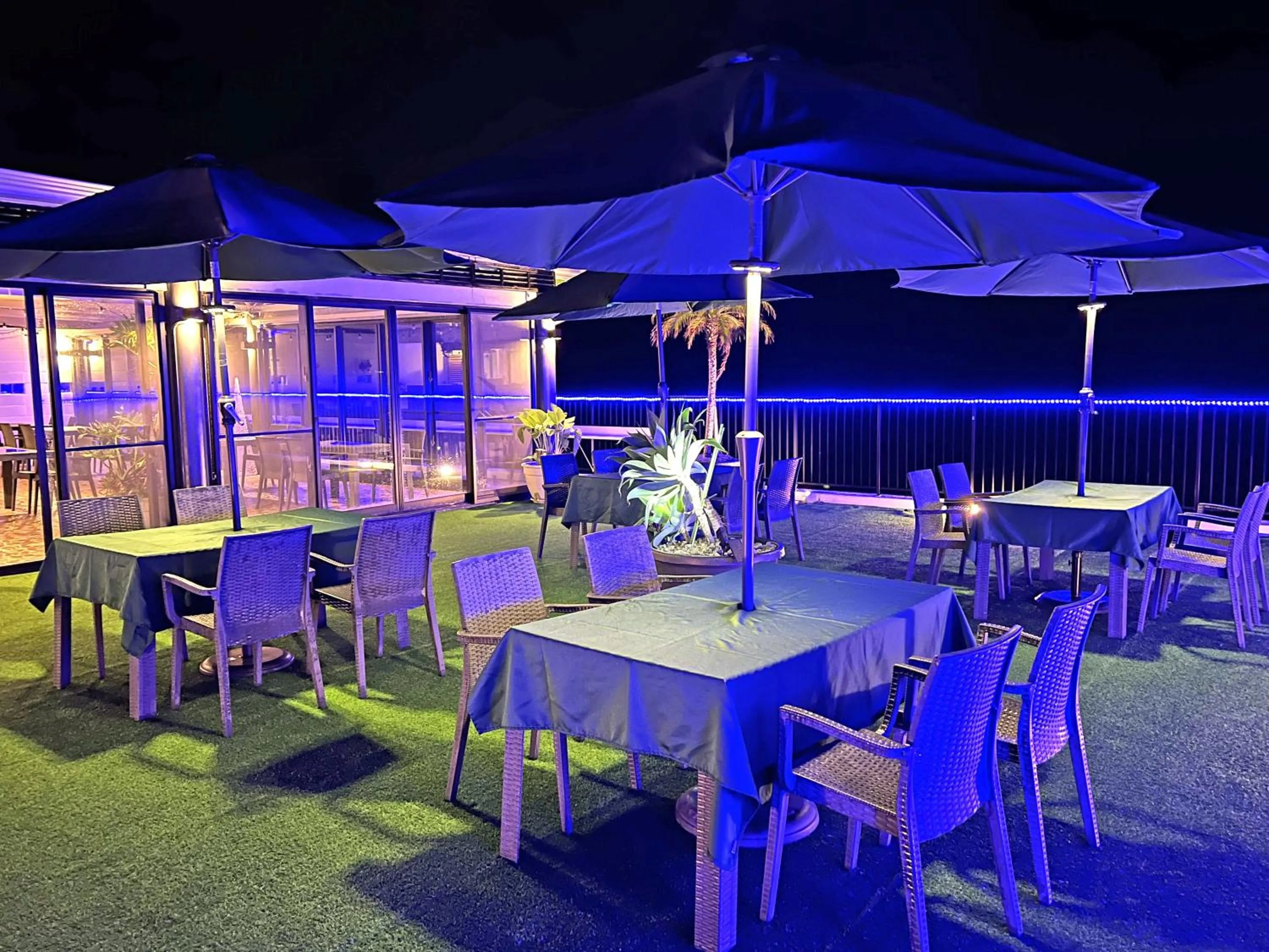 Restaurant/places to eat in The Peridot Smart Hotel Tancha Ward