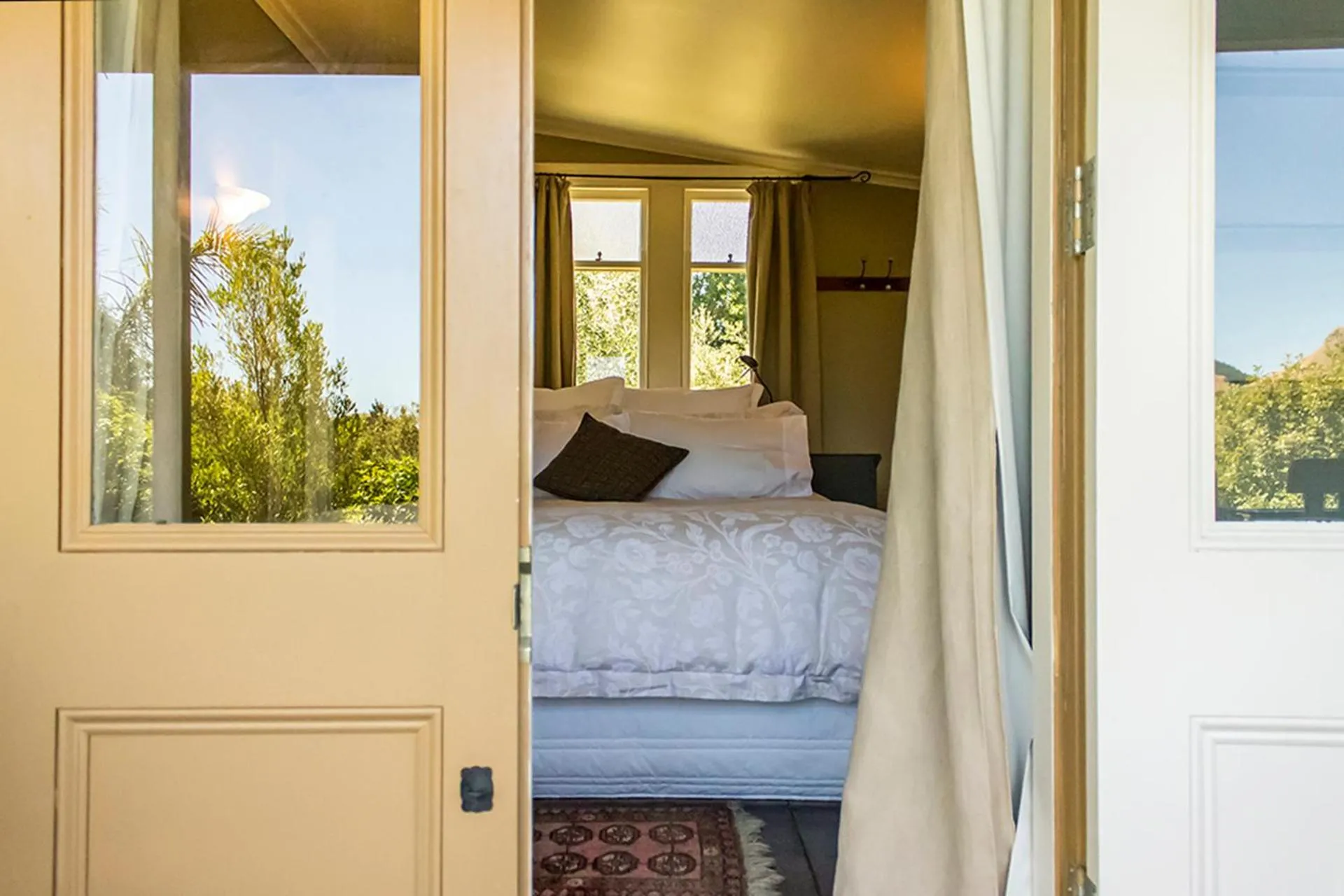 Bedroom, Bed in Secluded Haven Near Bush, Beach & Havelock North