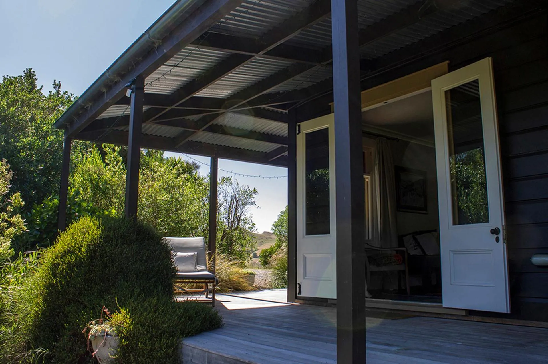 Facade/entrance in Secluded Haven Near Bush, Beach & Havelock North