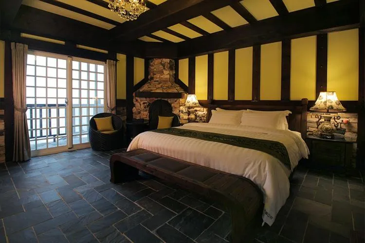 Bed in Stuart Villa