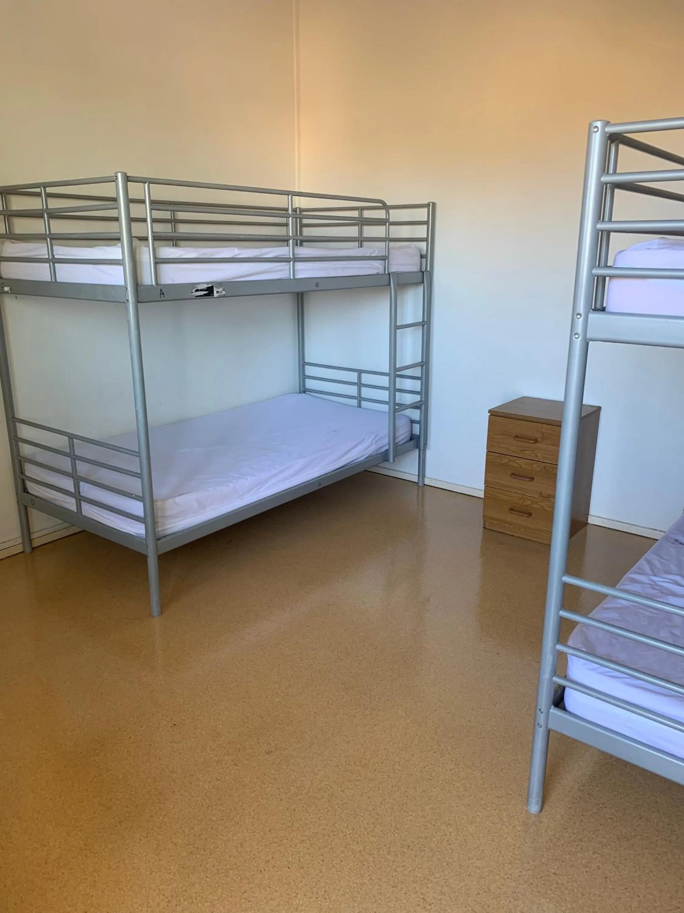 Bed in Roey Backpackers and Party Bar