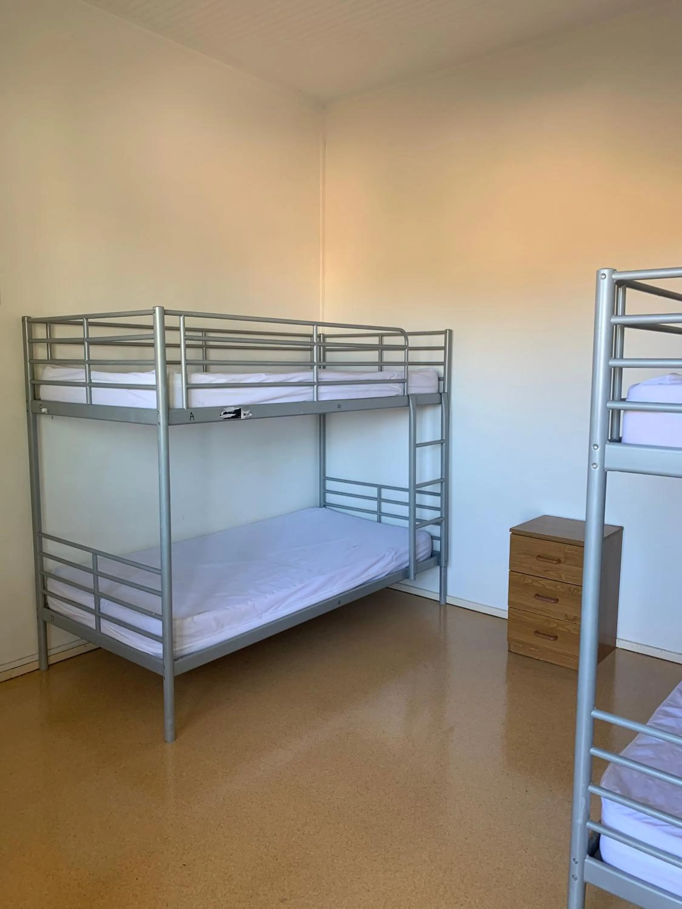 Bed in Roey Backpackers and Party Bar