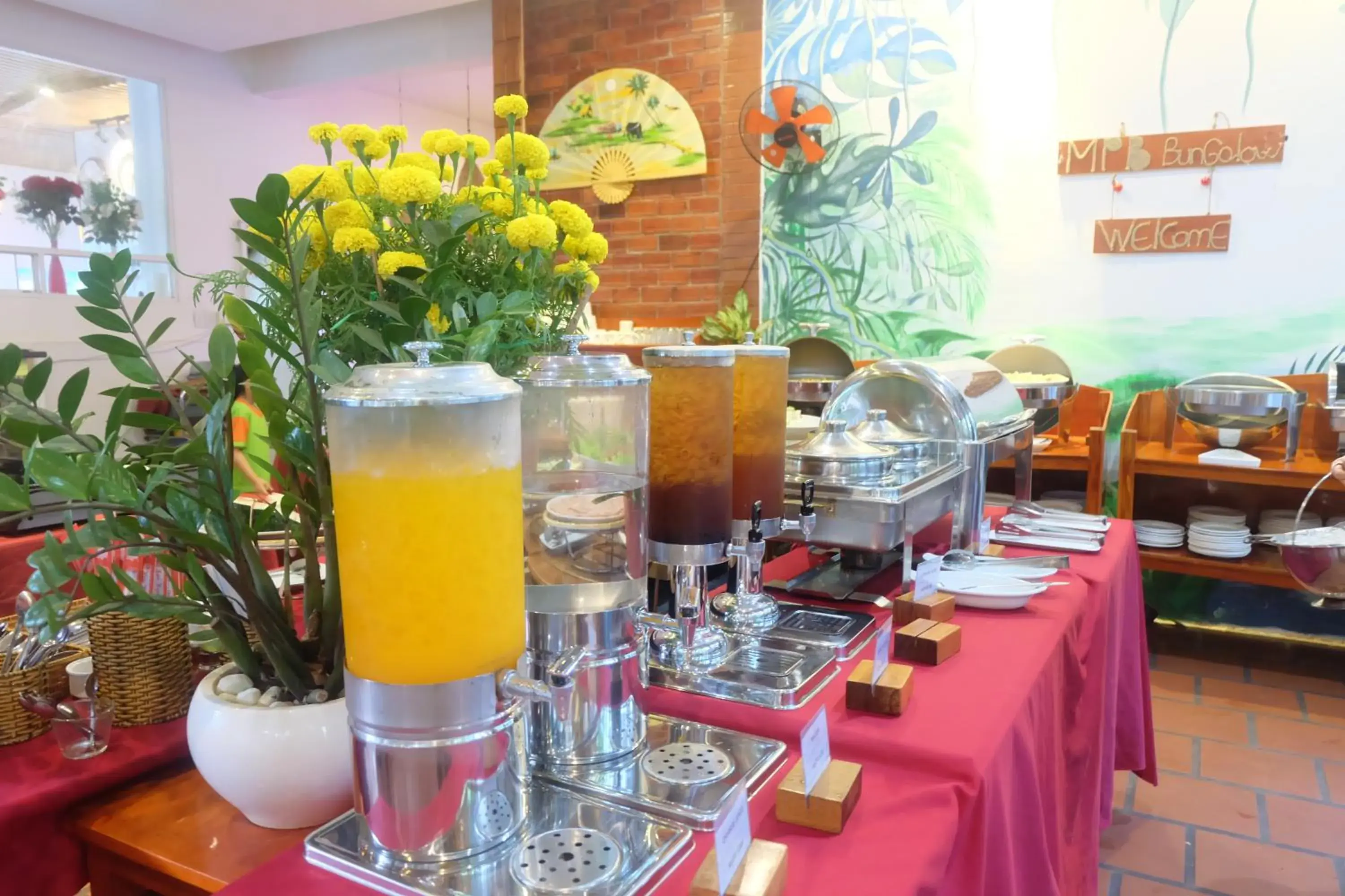 Restaurant/places to eat in Mai Binh Phuong Bungalow Restaurant/places to eat in Mai Binh Phuong Bungalow