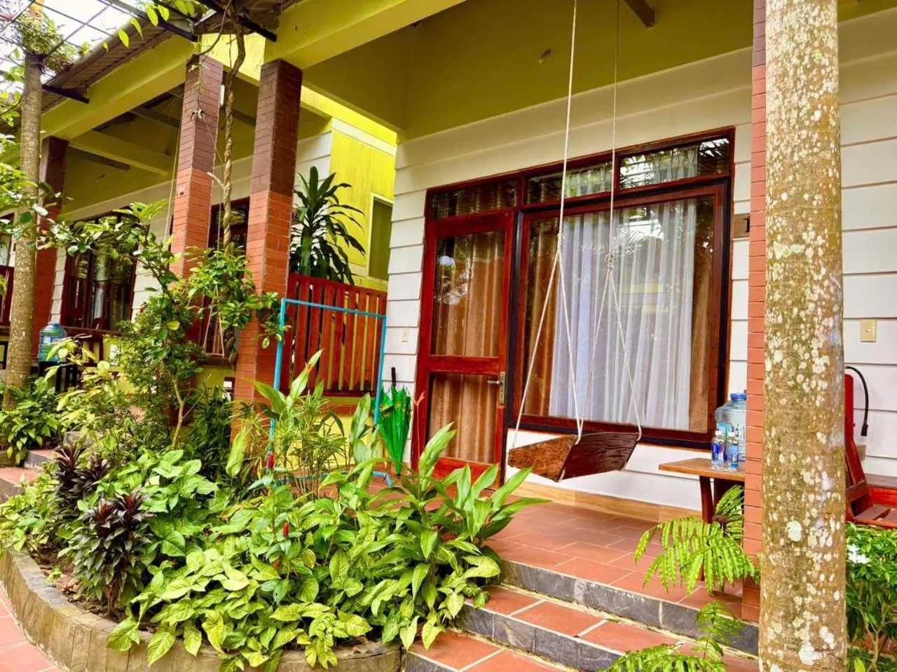 Property building in Mai Binh Phuong Bungalow