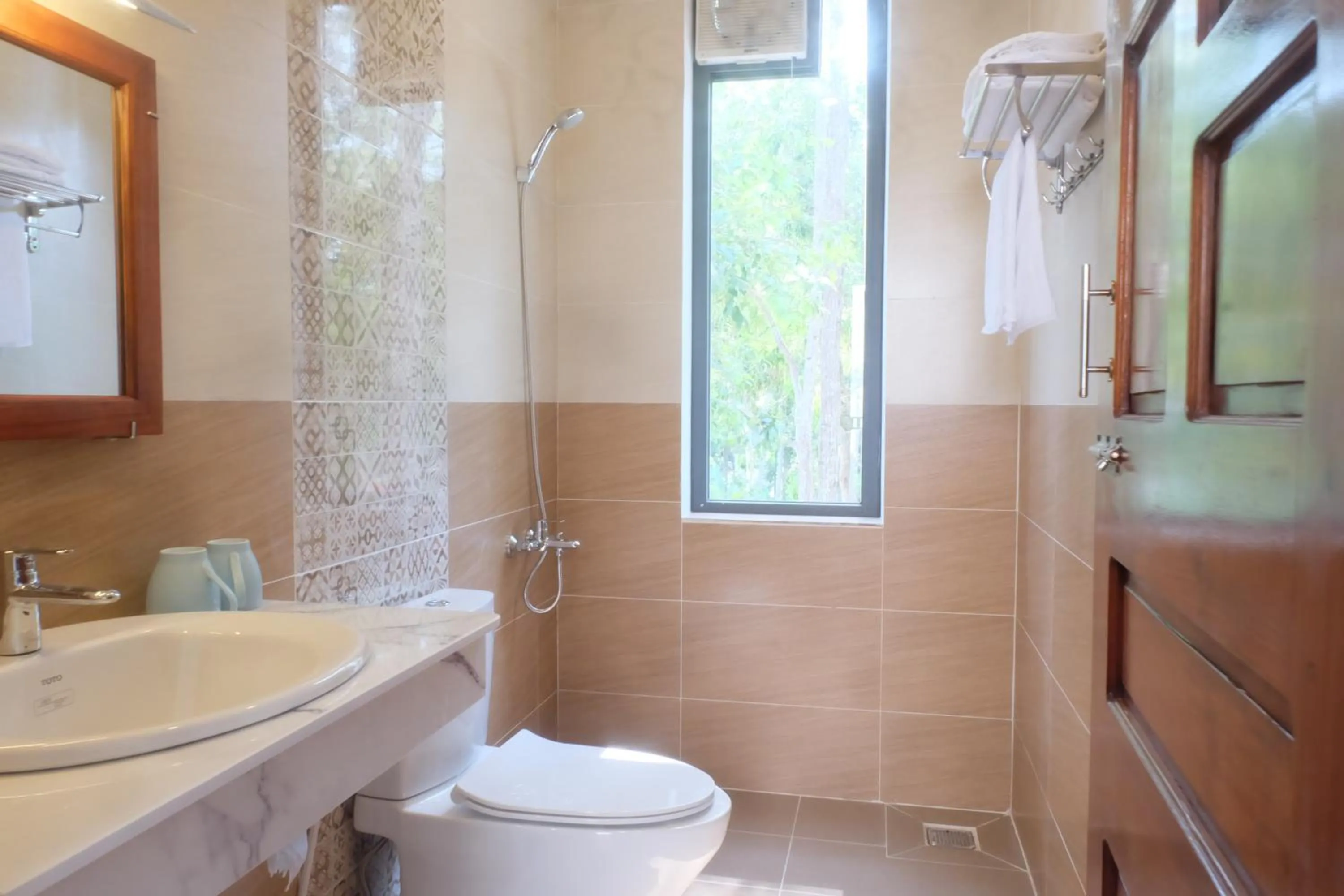 Toilet in Mai Binh Phuong Bungalow