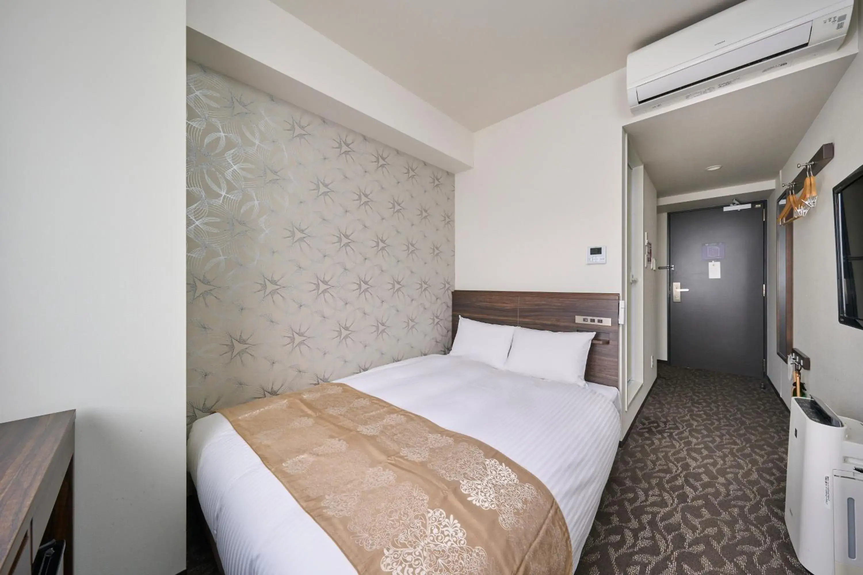 Double Room - single occupancy - Smoking in Hotel Axia Inn Sapporo Susukino Double Room - single occupancy - Smoking in Hotel Axia Inn Sapporo Susukino