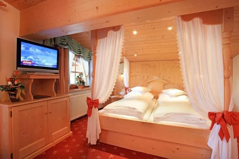 Bed in Pension Sunnberg