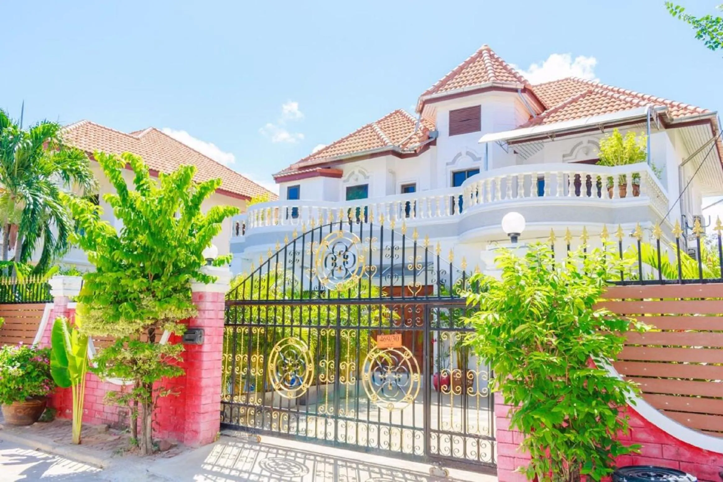 RATANA VILLA - PATTAYA HOLIDAY HOUSE WALKING STREET 7 bedrooms