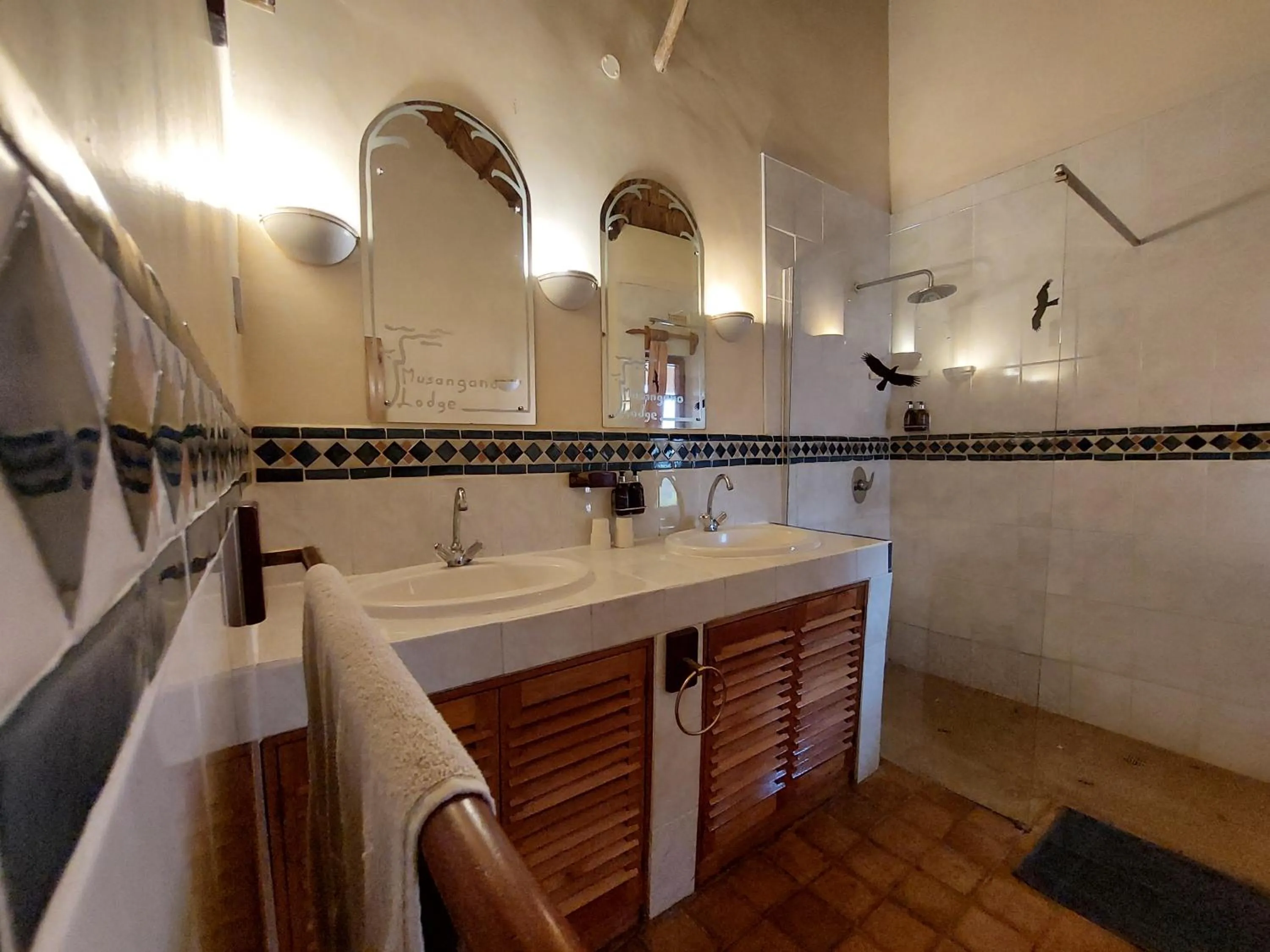 Bathroom in Musangano Lodge