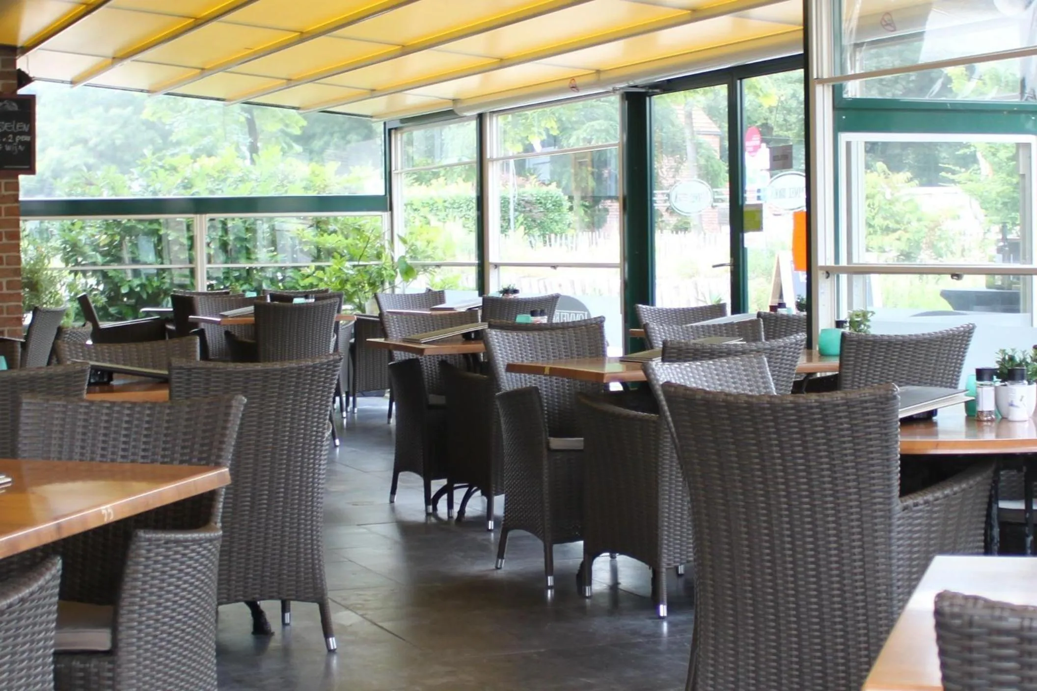 Restaurant/places to eat in Hotel Lommel Broek