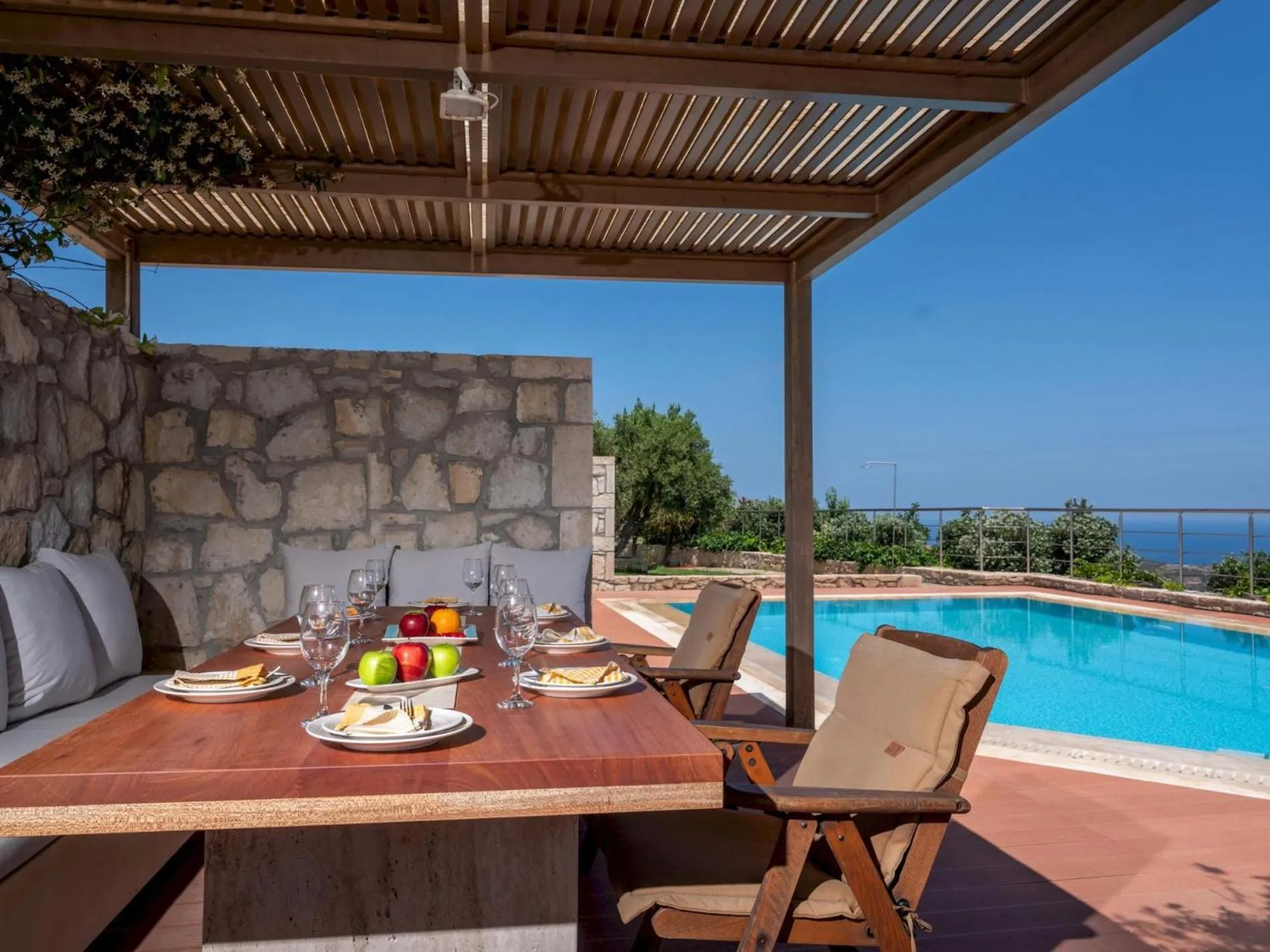 Dining area in Luxury Villa Hara with private pool