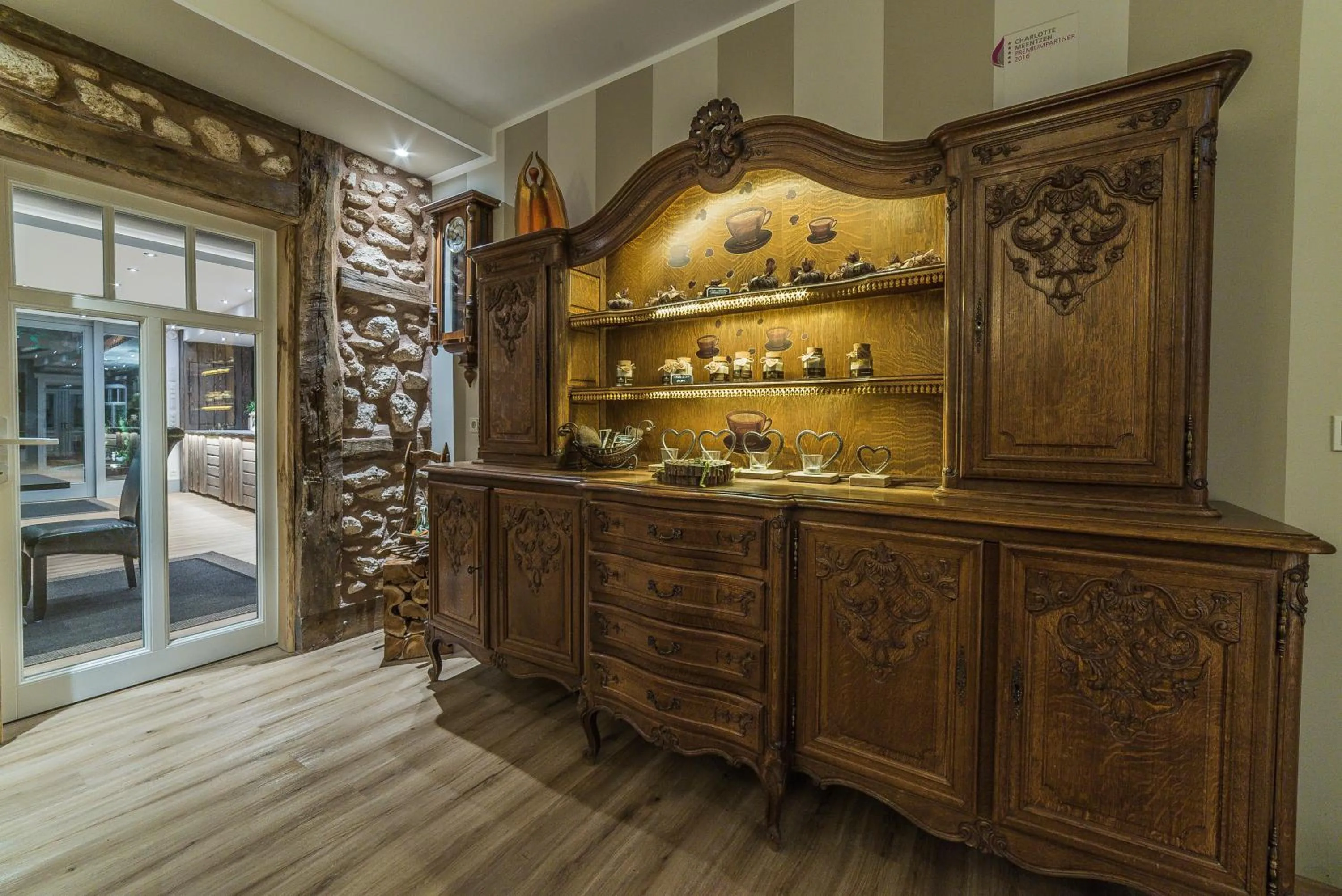 Lobby or reception in Hotel SPA VILLA Beauty & Wellness Resort