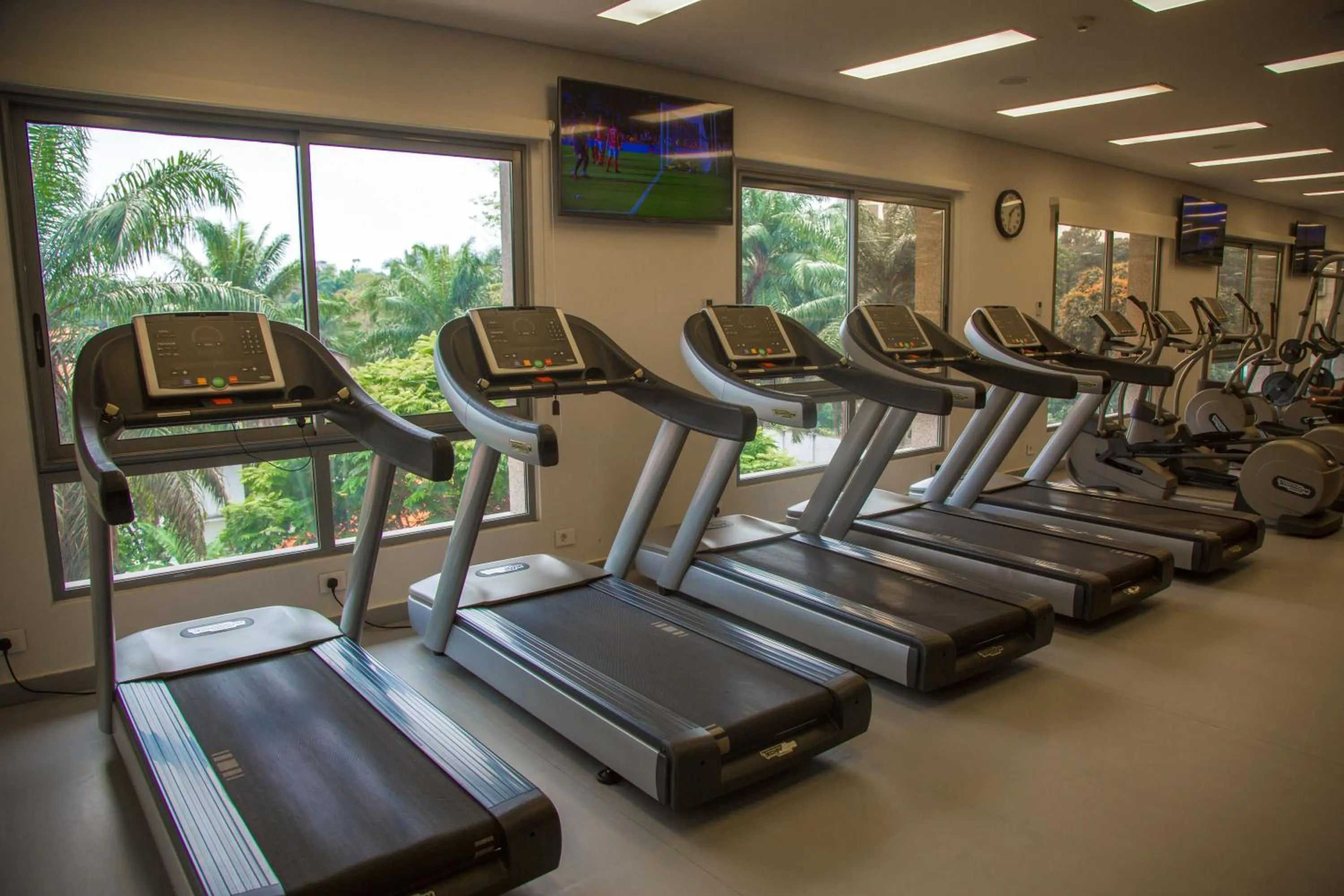 Fitness centre/facilities in Kin Plaza Arjaan by Rotana