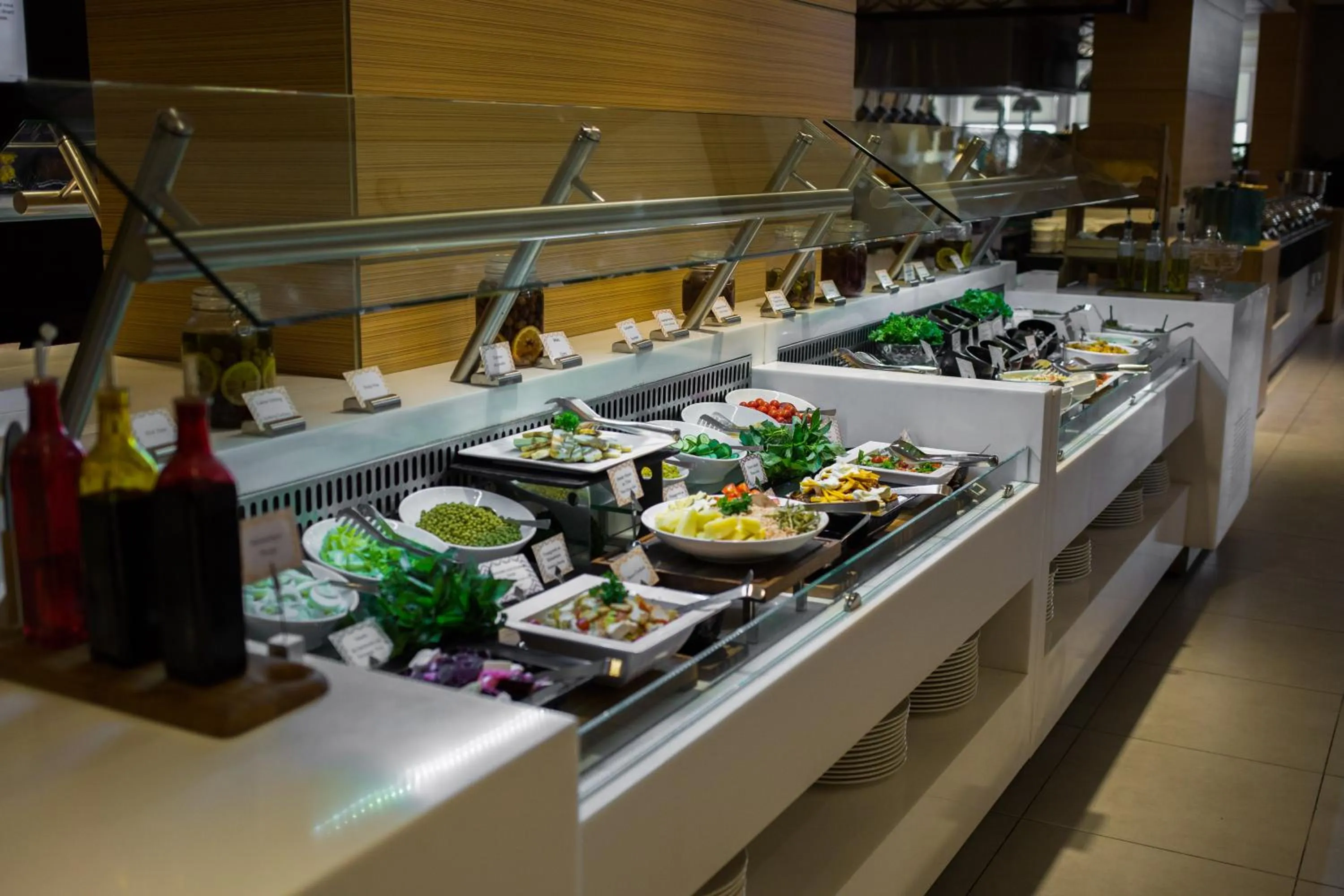 Food and drinks in Kin Plaza Arjaan by Rotana