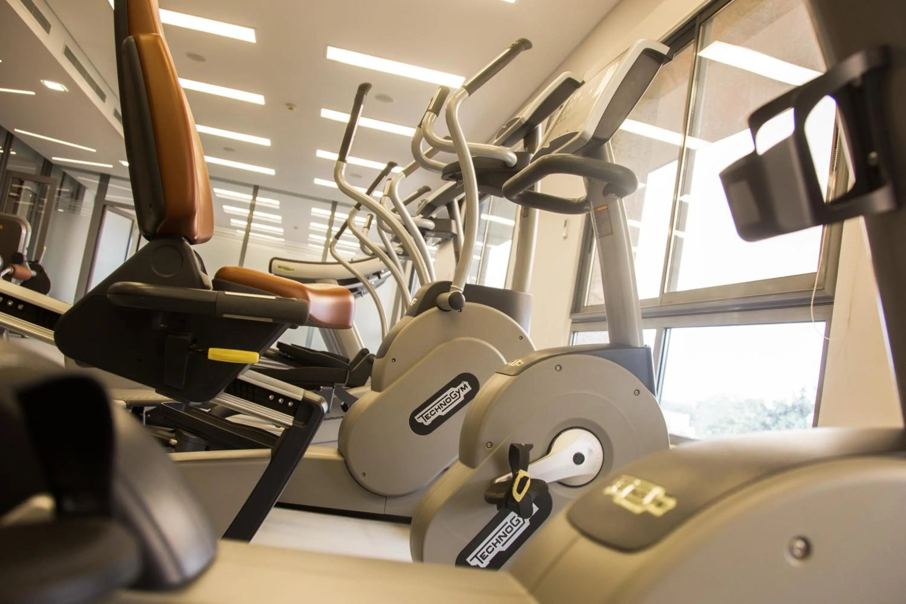 Fitness centre/facilities in Kin Plaza Arjaan by Rotana
