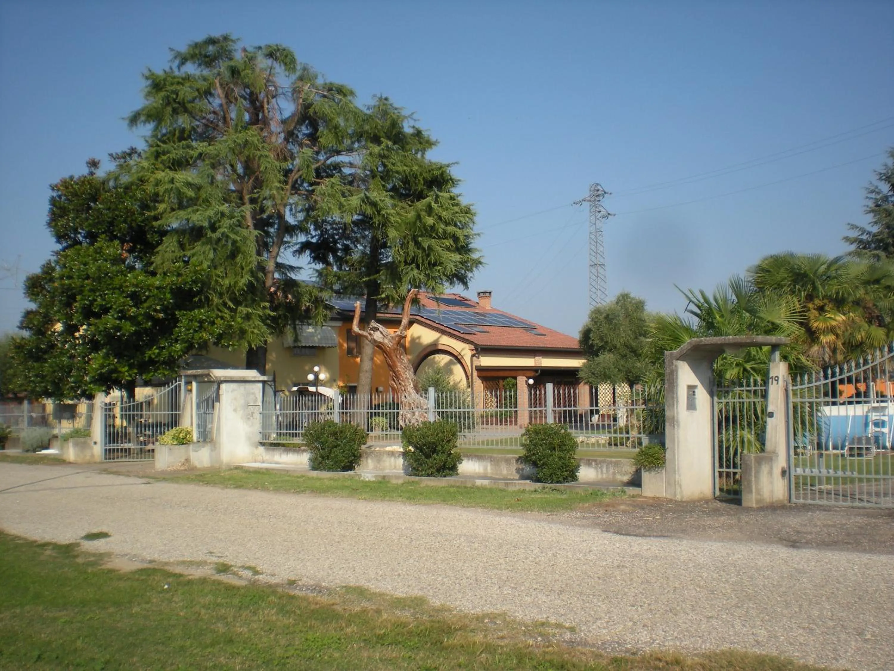 Property building in Camere Solidea