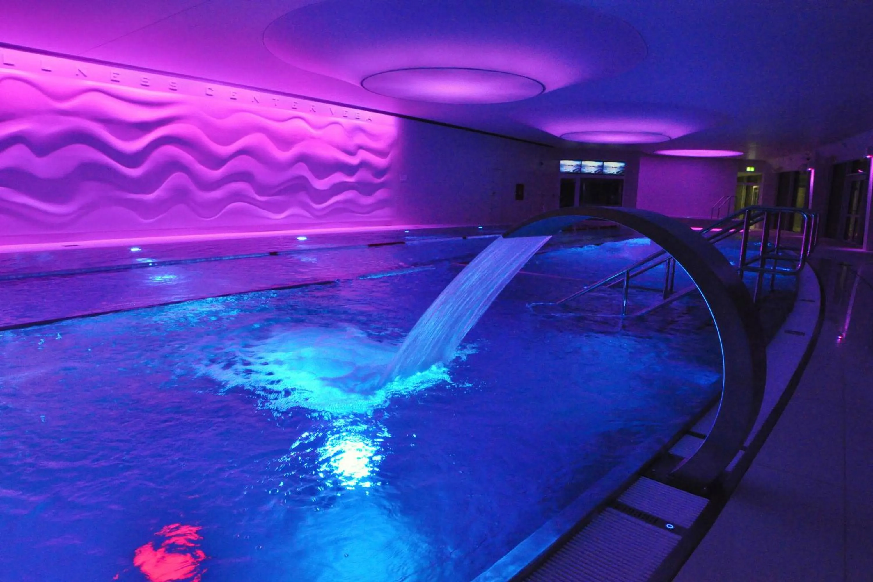 Swimming pool in Manor House