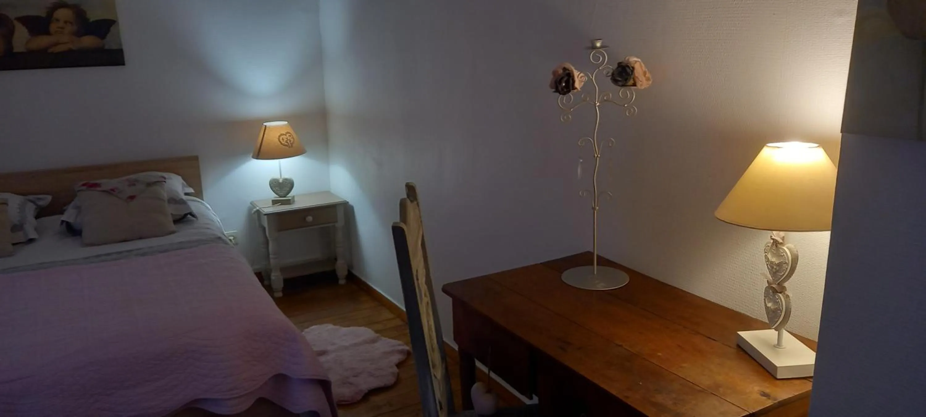 Photo of the whole room, Bed in Les Demeures de la Laigne