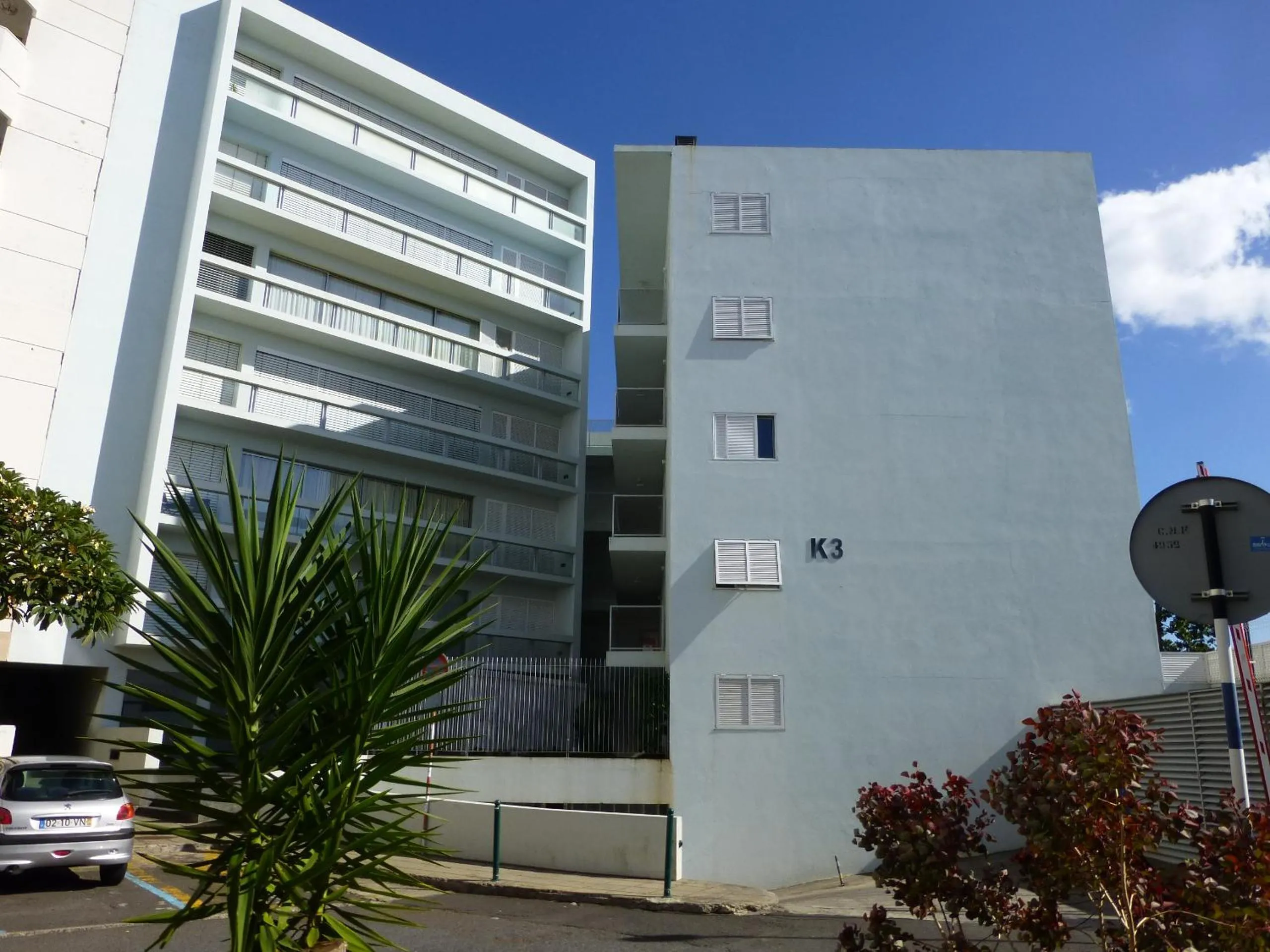 Property building in Shearwaternest 2 Apartment