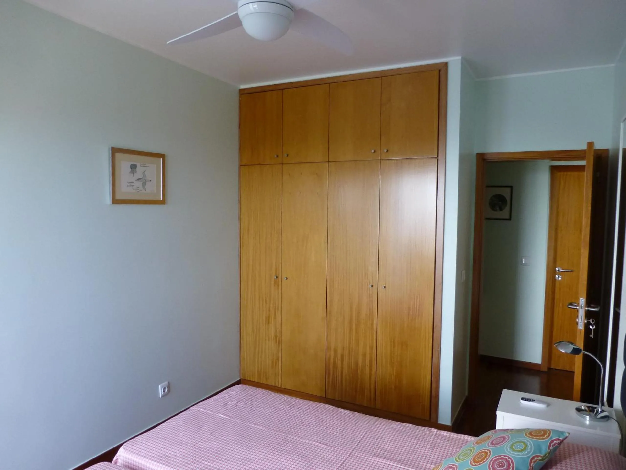 Bed in Shearwaternest 2 Apartment