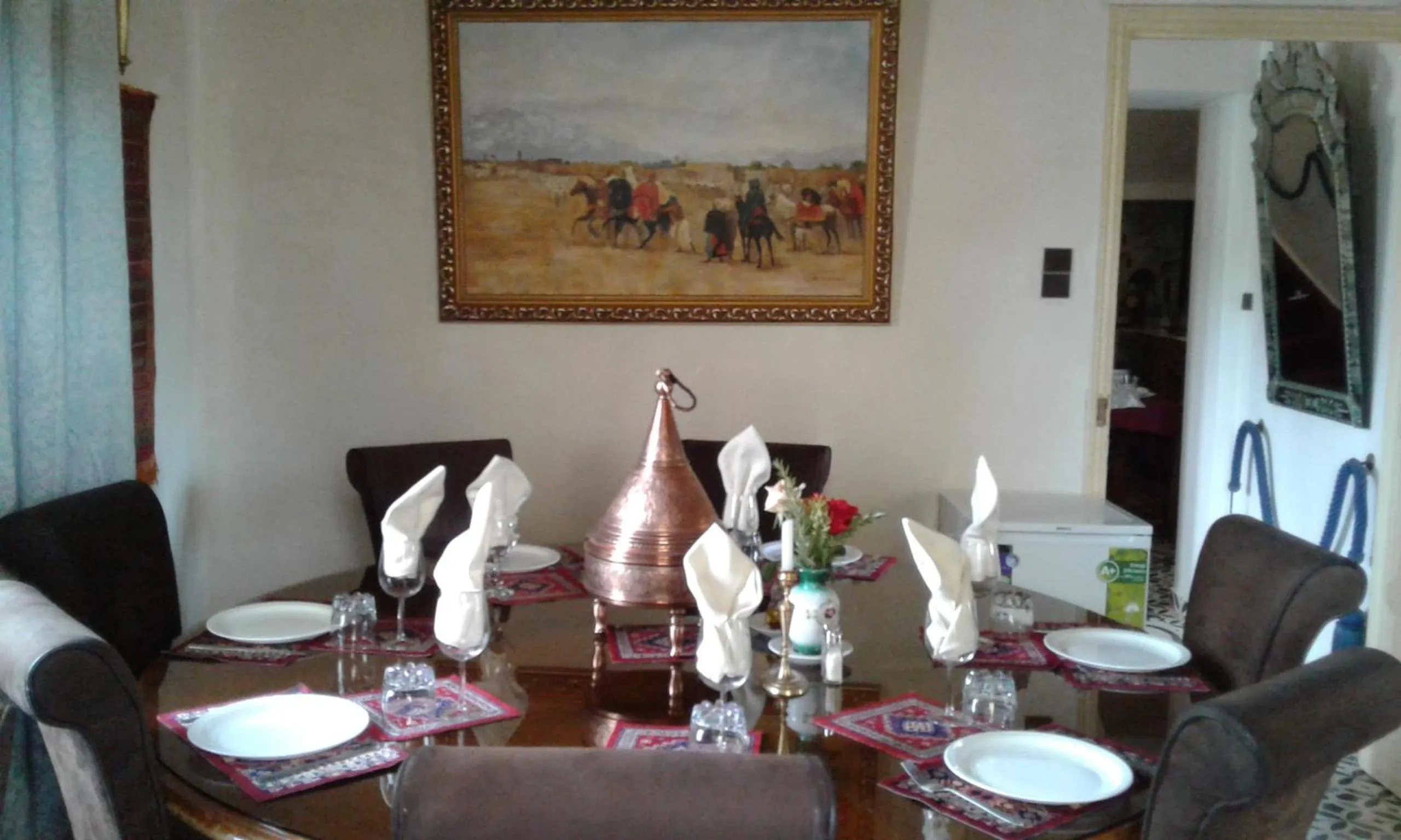 Dining area in Villa Pomme d'Or