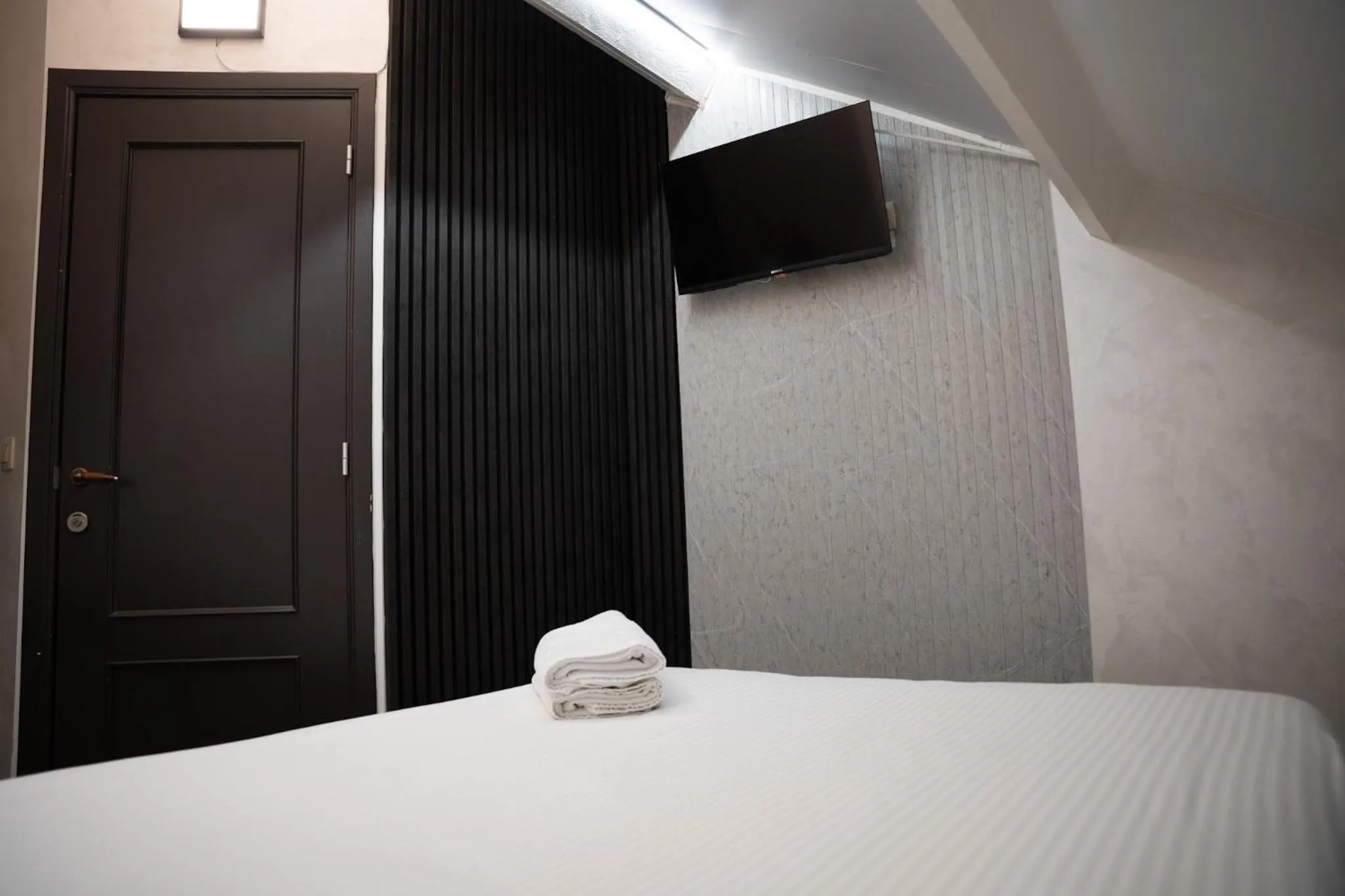 Bed in Hotel Le Centenaire Brussels Expo