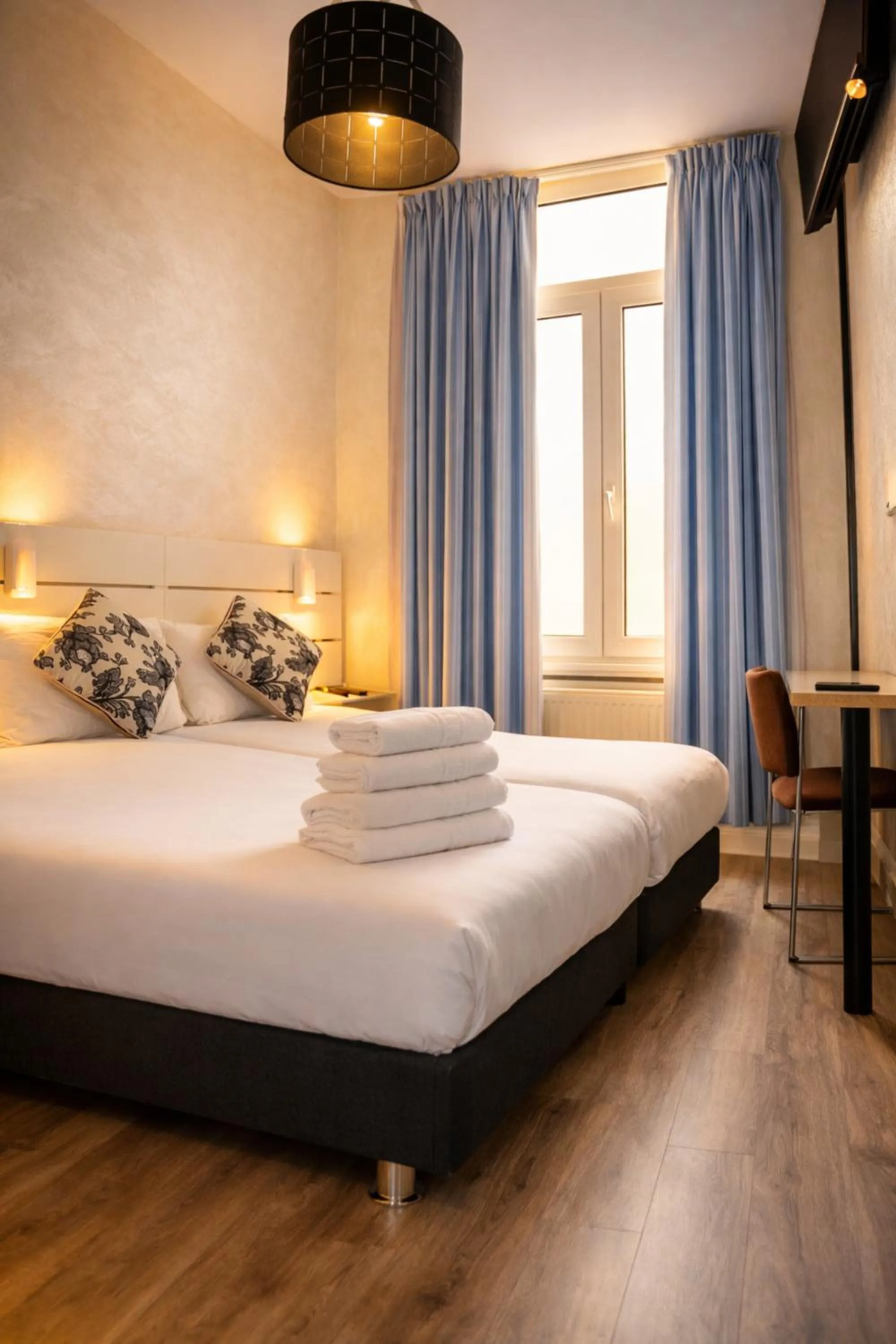 Bed in Hotel Le Centenaire Brussels Expo