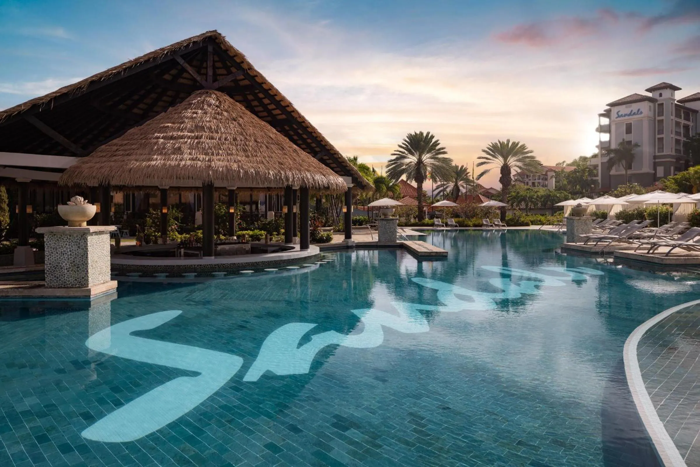 Swimming pool in Sandals Grenada All Inclusive - Couples Only