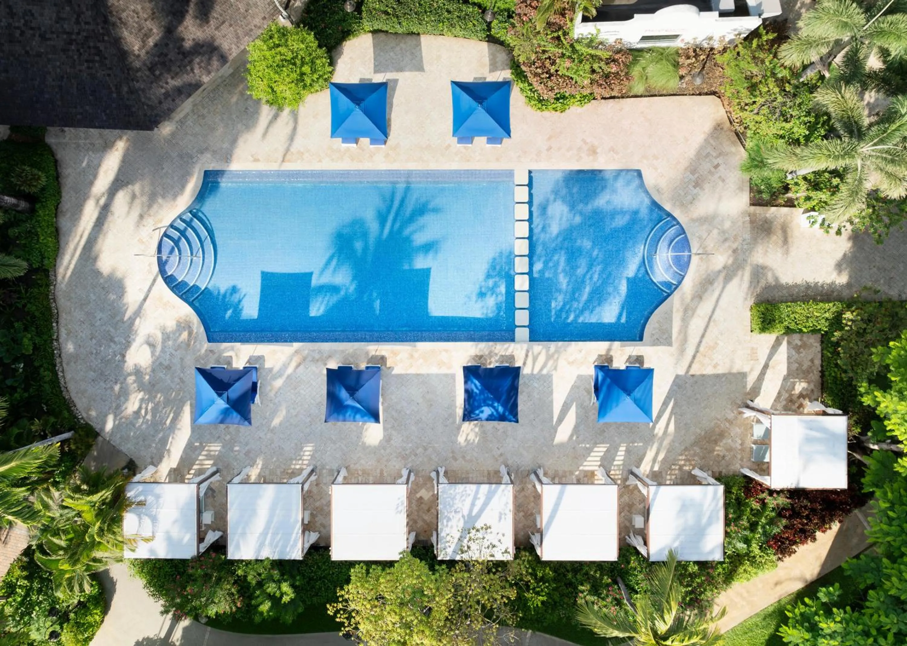 Swimming pool in Sandals Barbados All Inclusive - Couples Only