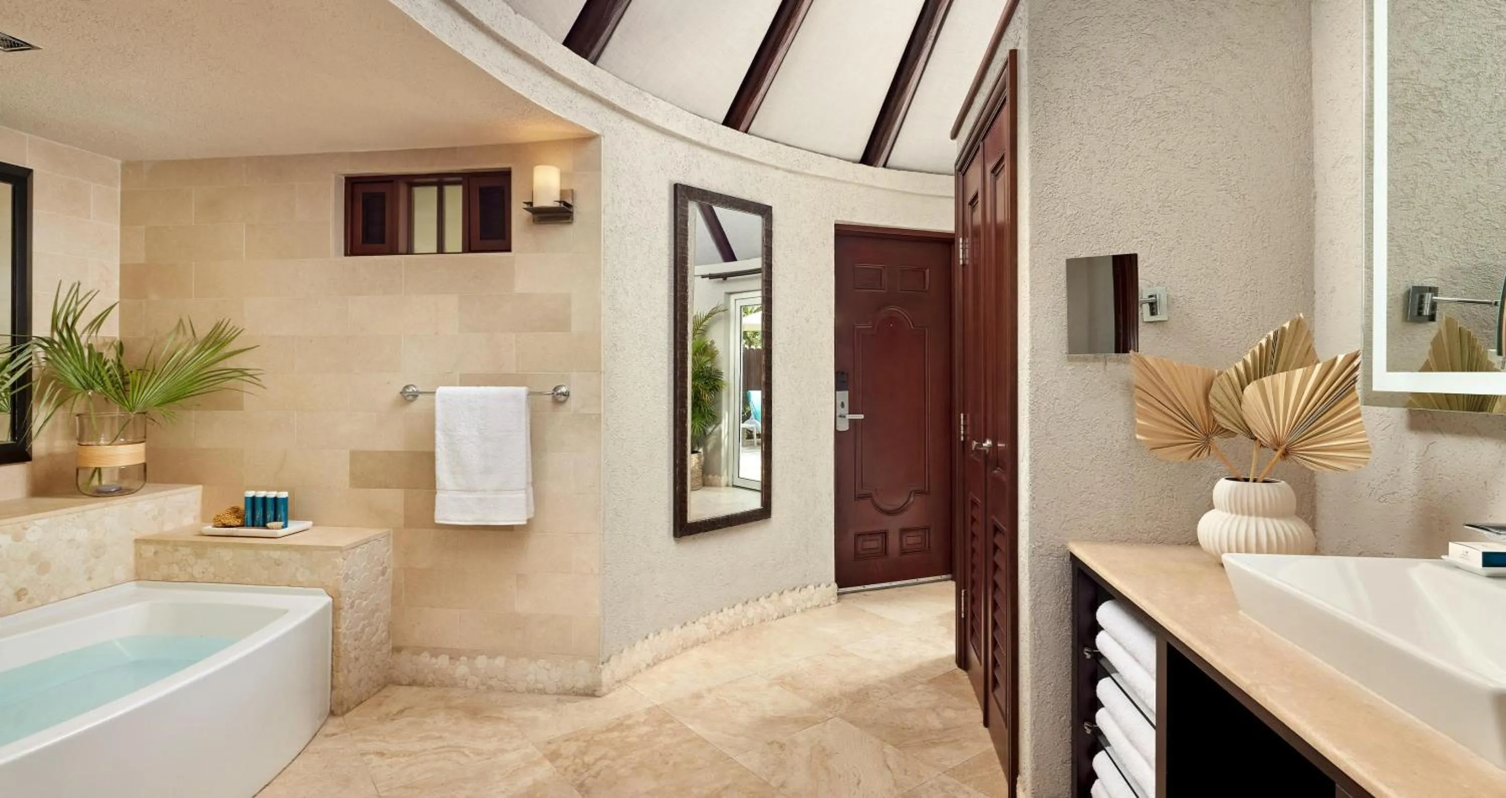 Photo of the whole room in Sandals Grande Antigua - All Inclusive Resort and Spa - Couples Only