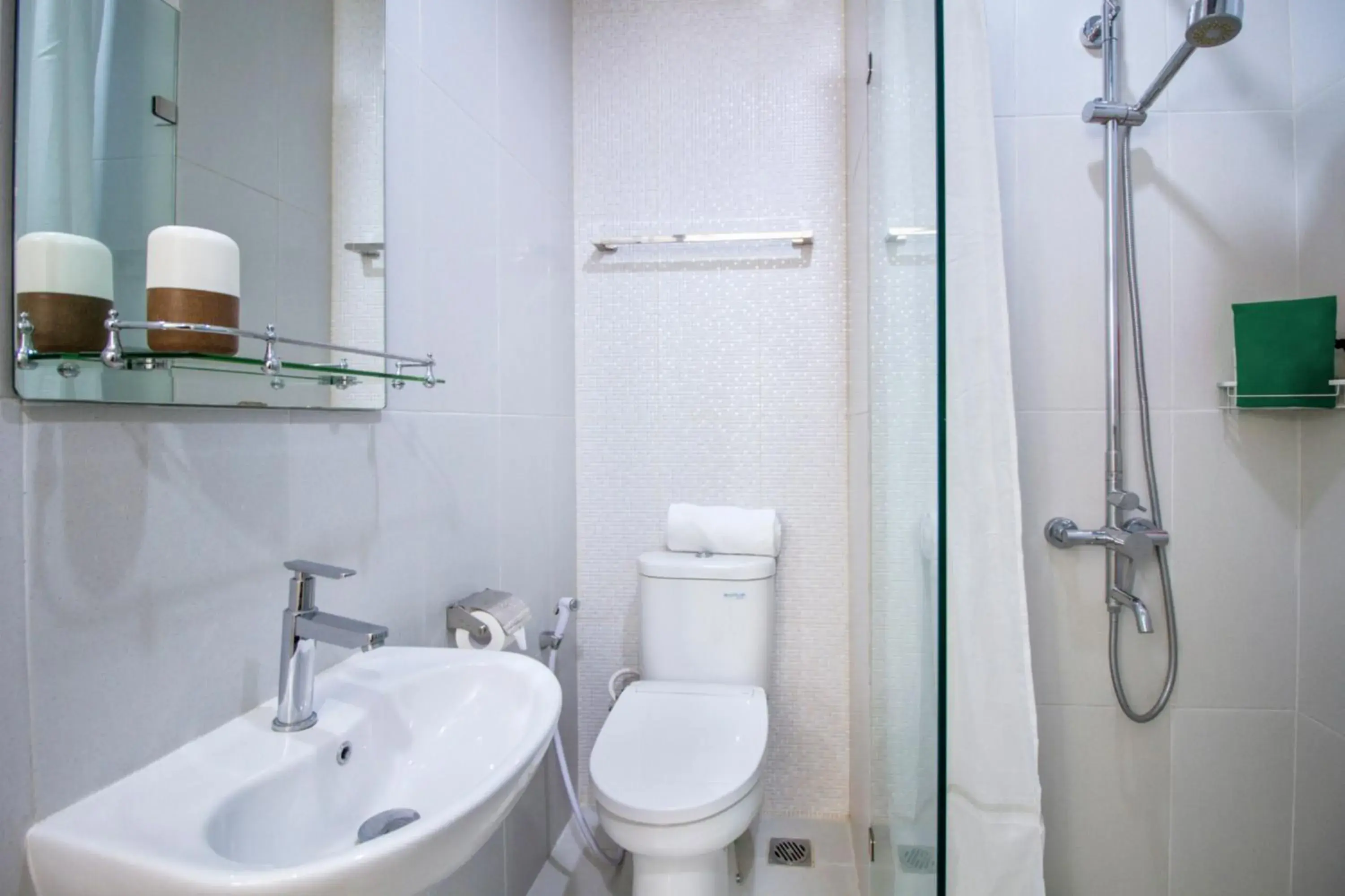 Bathroom in Mk House Scbd Bathroom in Mk House Scbd