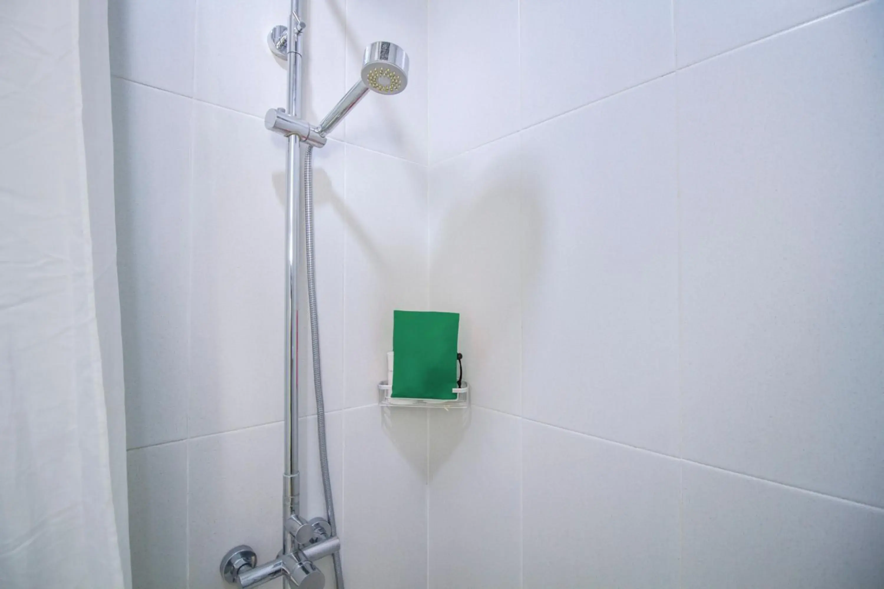 Bathroom in Mk House Scbd Bathroom in Mk House Scbd