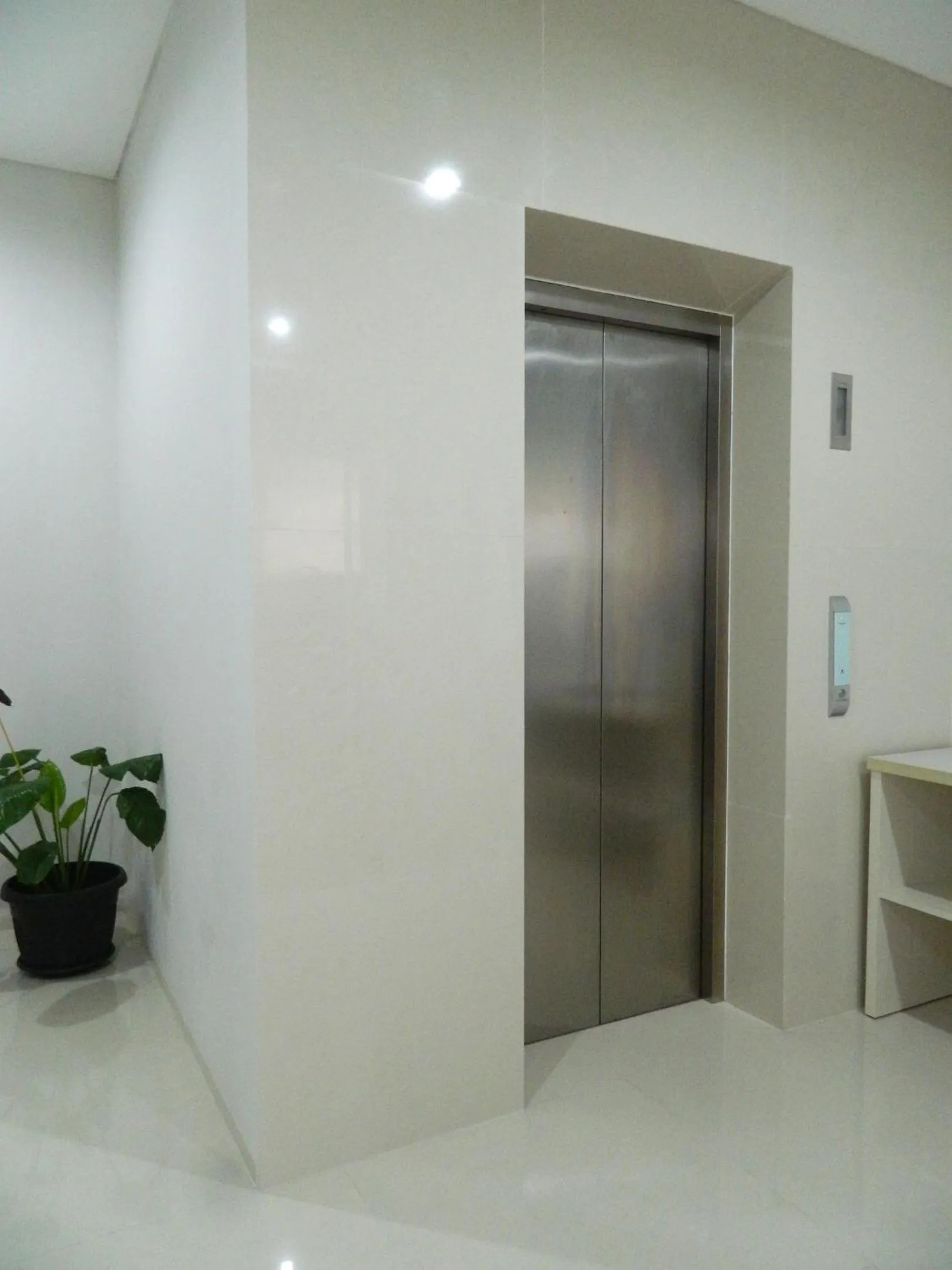 Lobby or reception in Mk House Scbd