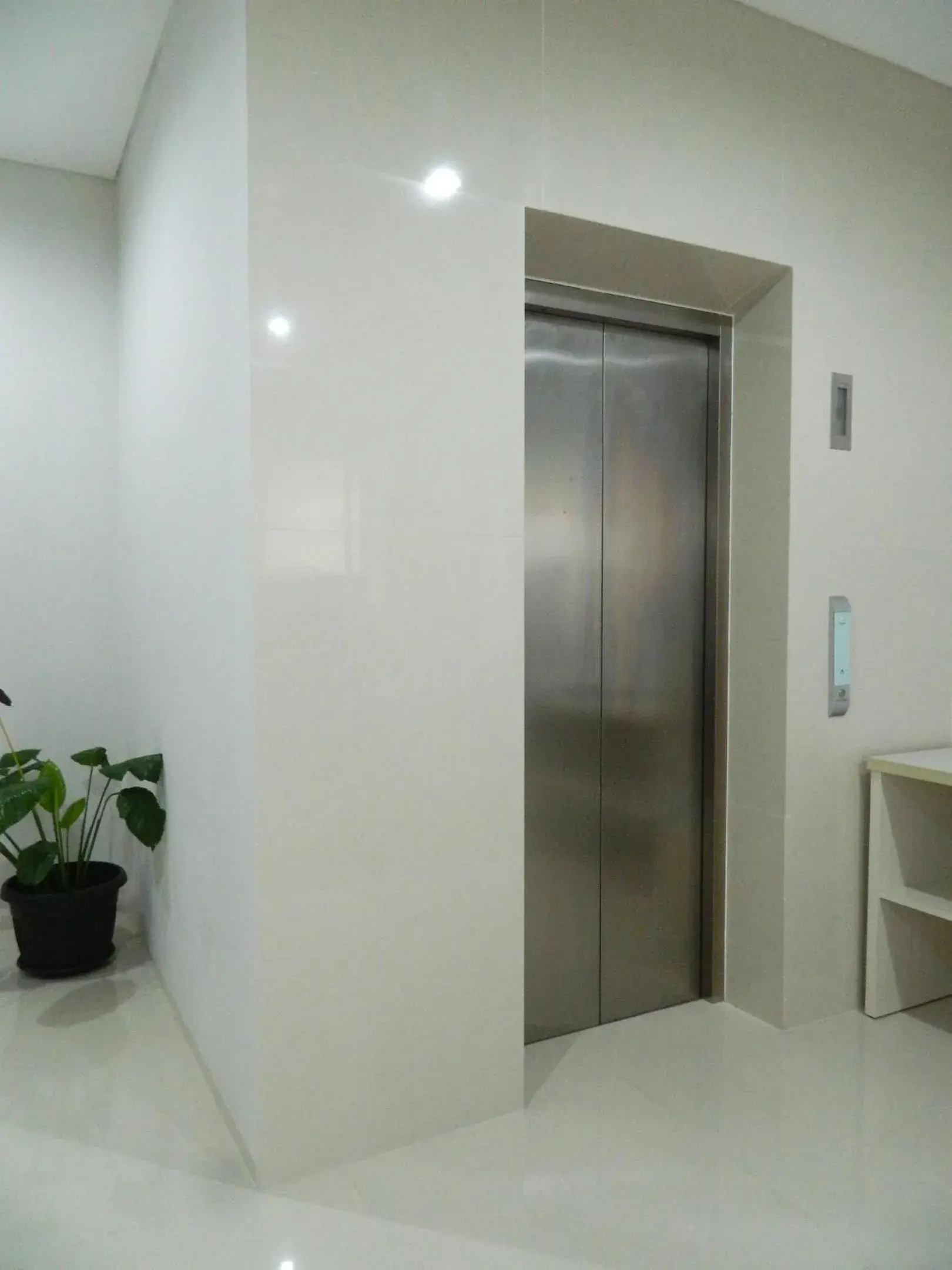 Lobby or reception in Mk House Scbd Lobby or reception in Mk House Scbd