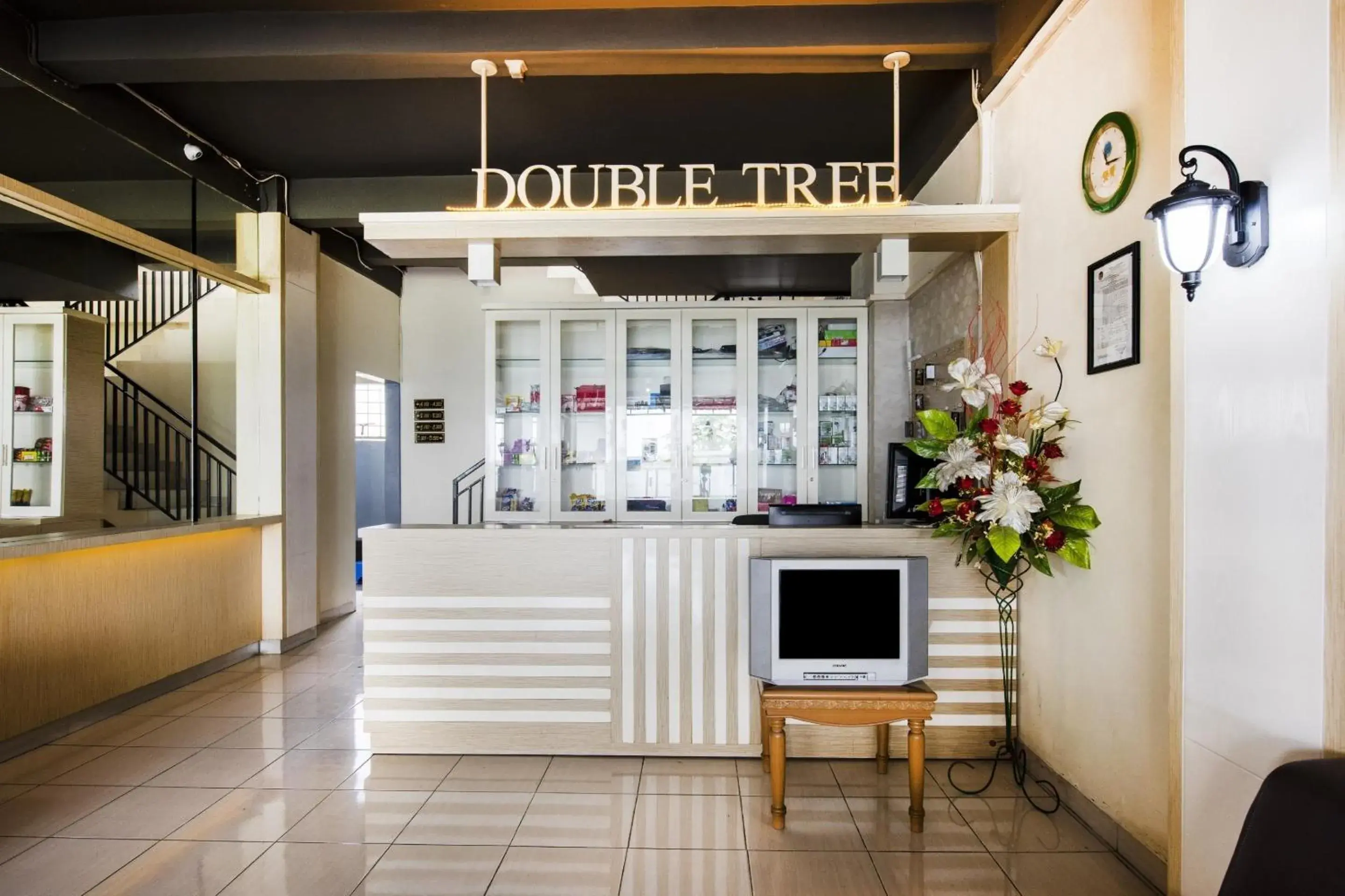 Lobby or reception in Capital O 92295 Double Tree Lobby or reception in Capital O 92295 Double Tree