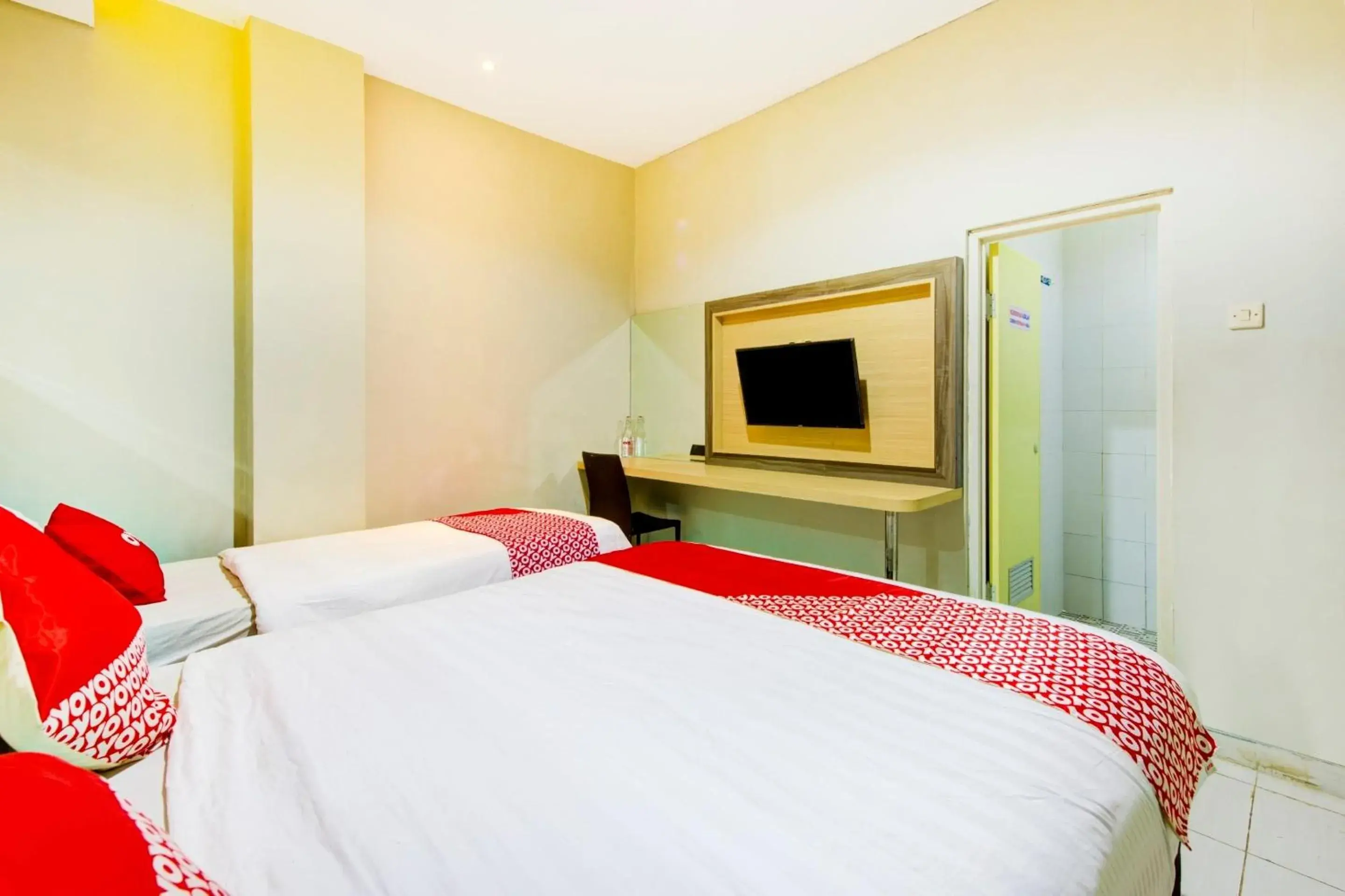 Bedroom in Capital O 92295 Double Tree Bedroom in Capital O 92295 Double Tree