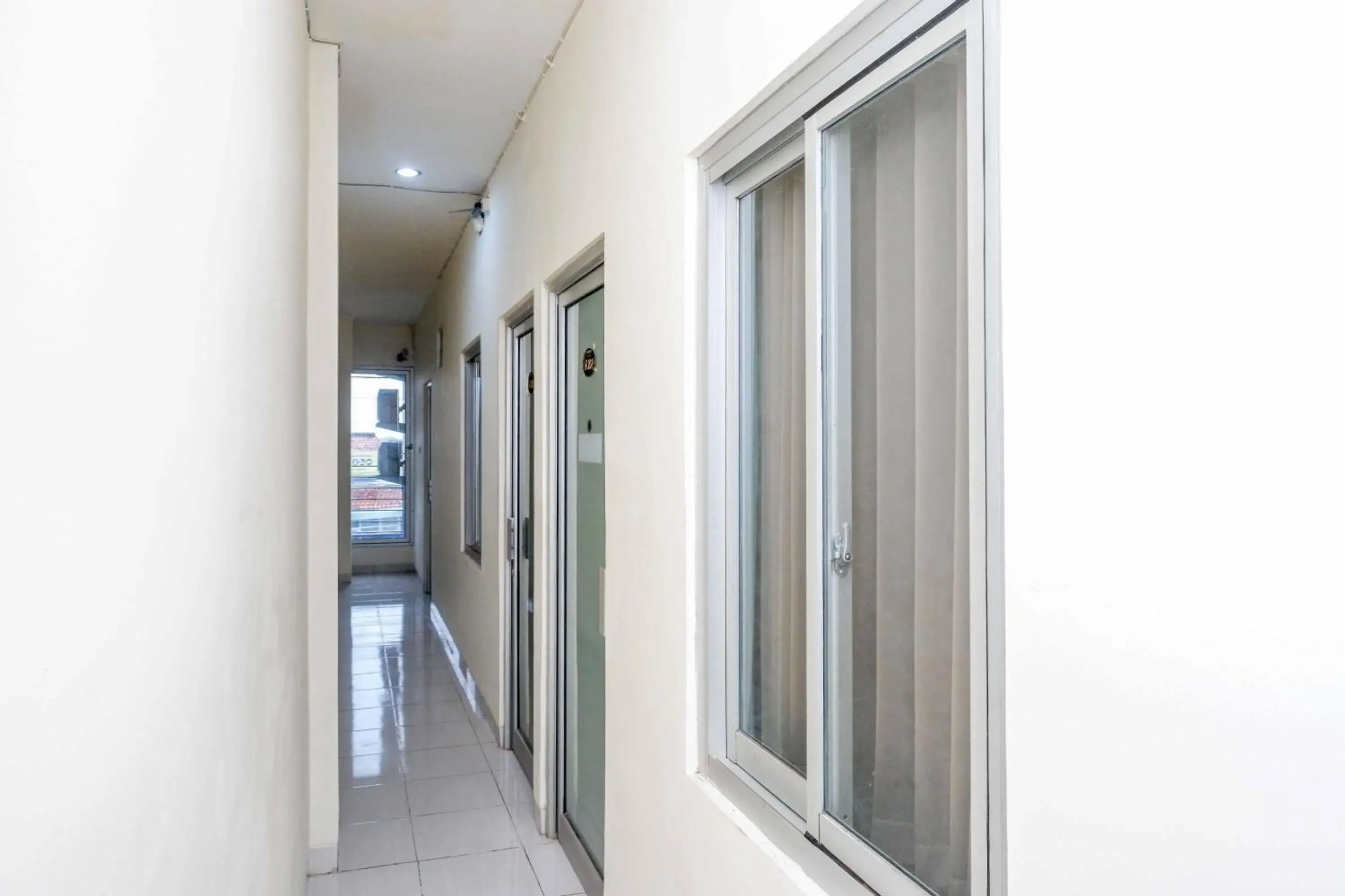 Property building in Urbanview Hotel Double Tree near RSUD Margono Purwokerto Property building in Urbanview Hotel Double Tree near RSUD Margono Purwokerto