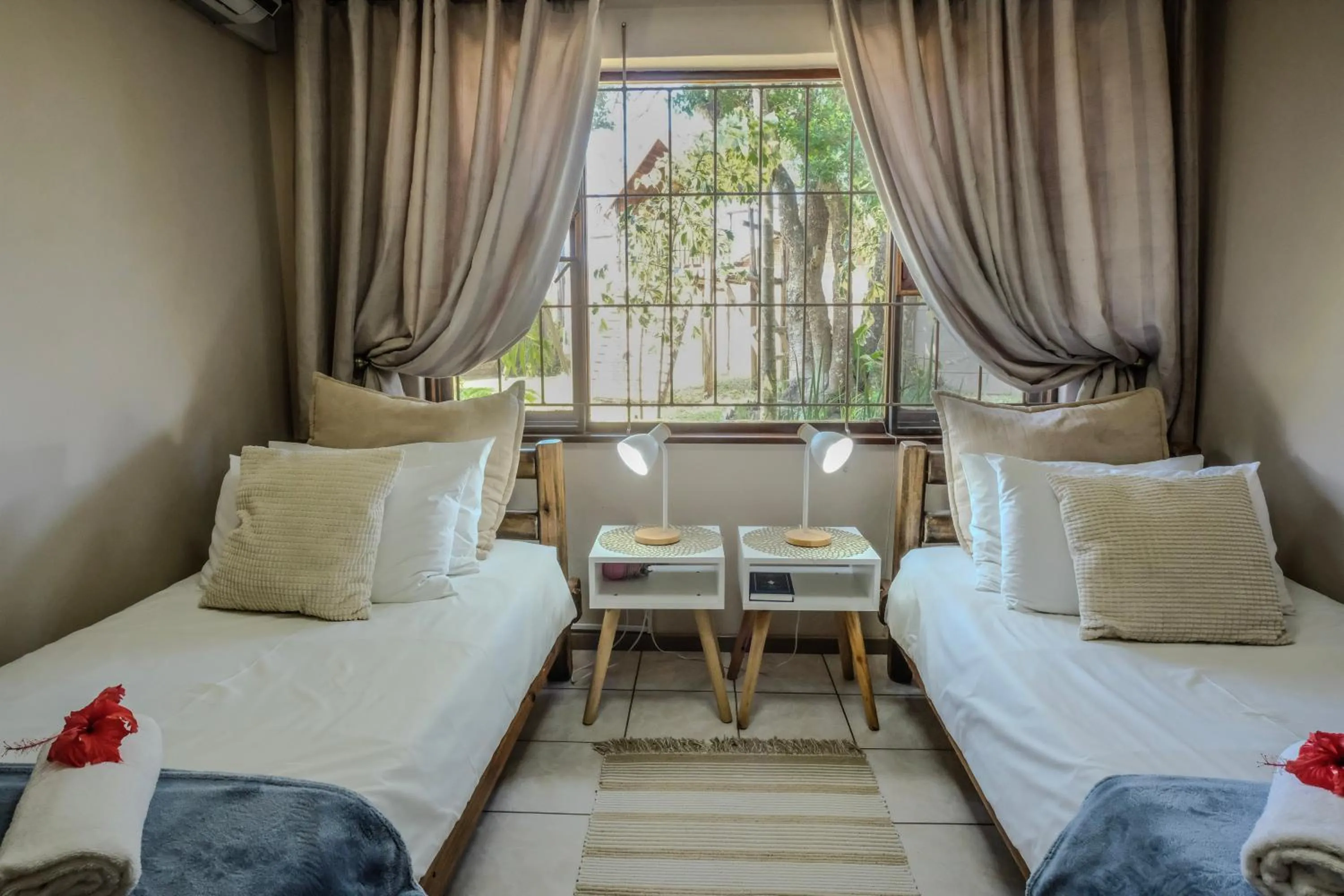 Bedroom, Bed in Pelican's Nest Holiday Home St Lucia