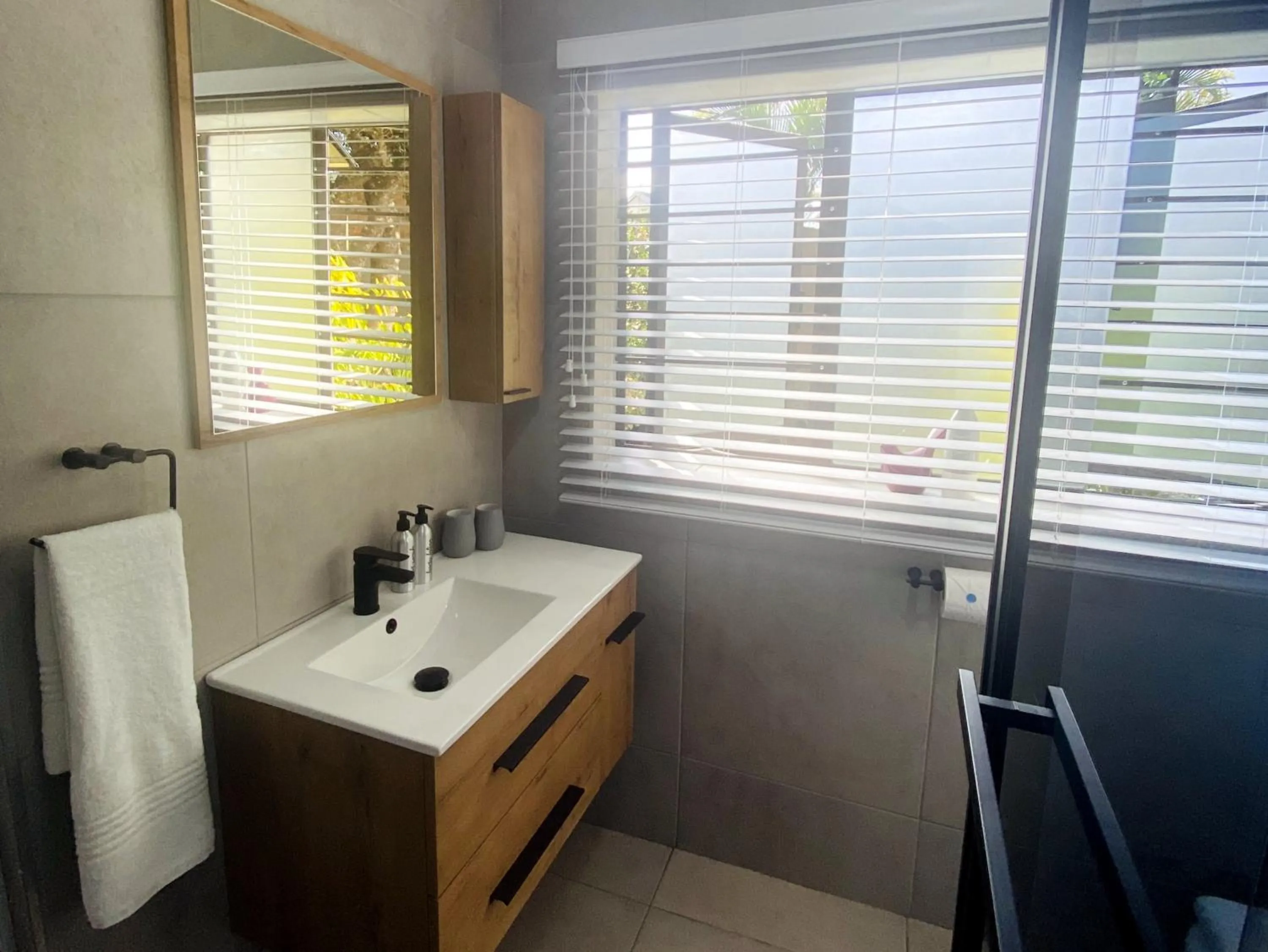 Bathroom in Pelican's Nest Holiday Home St Lucia