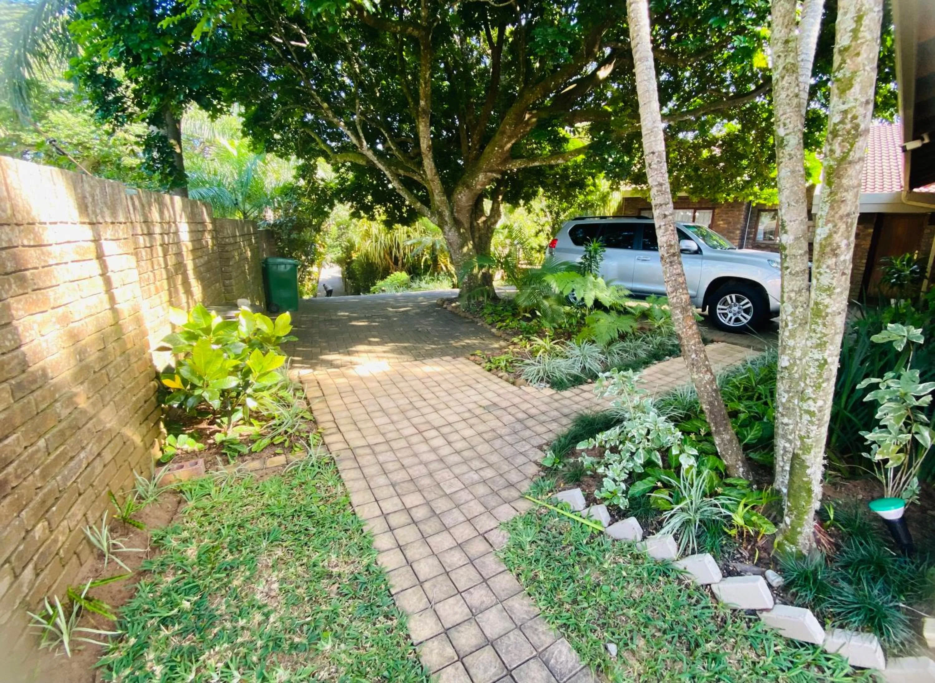 Garden in Pelican's Nest Holiday Home St Lucia