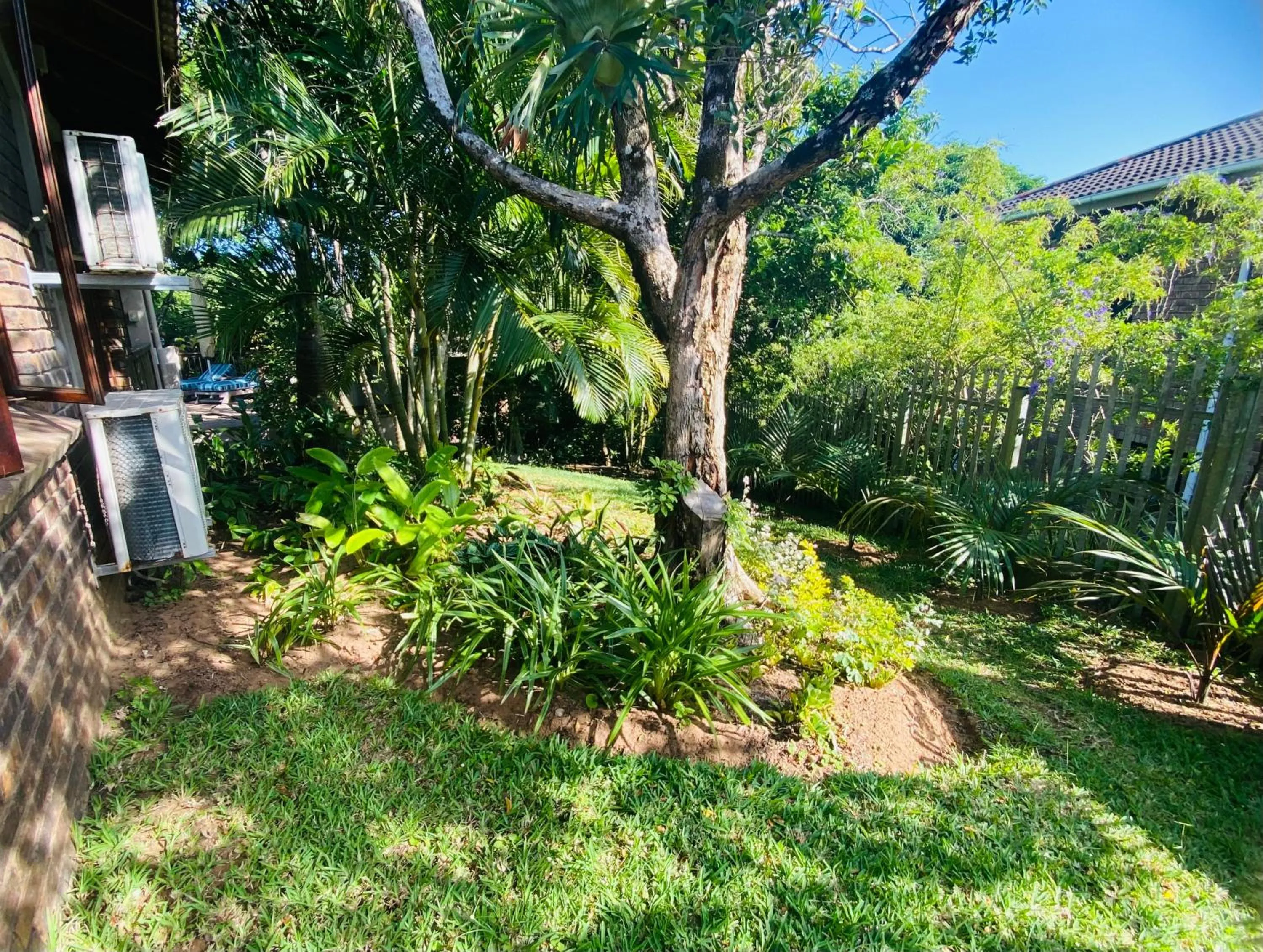 Garden in Pelican's Nest Holiday Home St Lucia