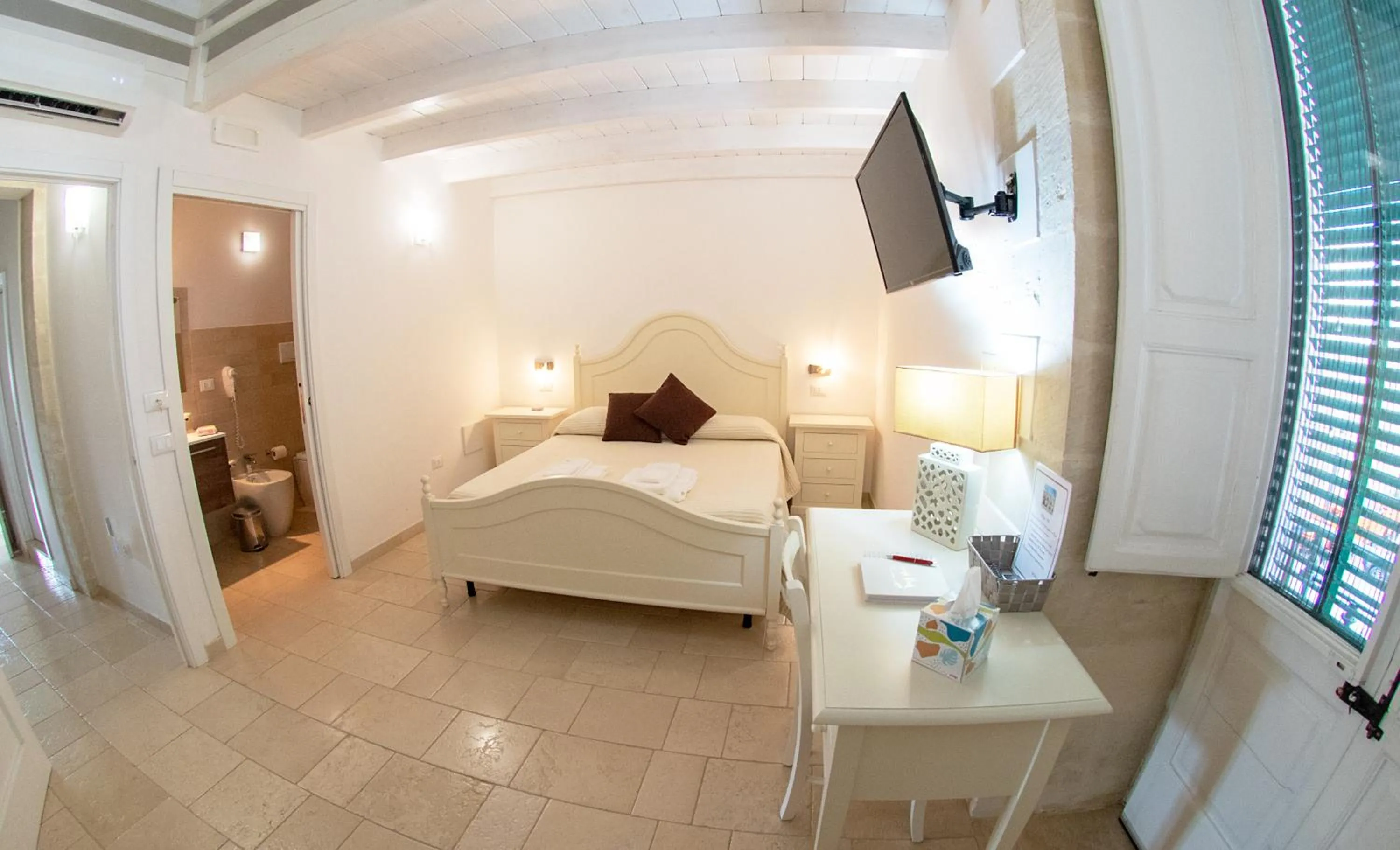 Bedroom, Bed in Palazzo Vilei