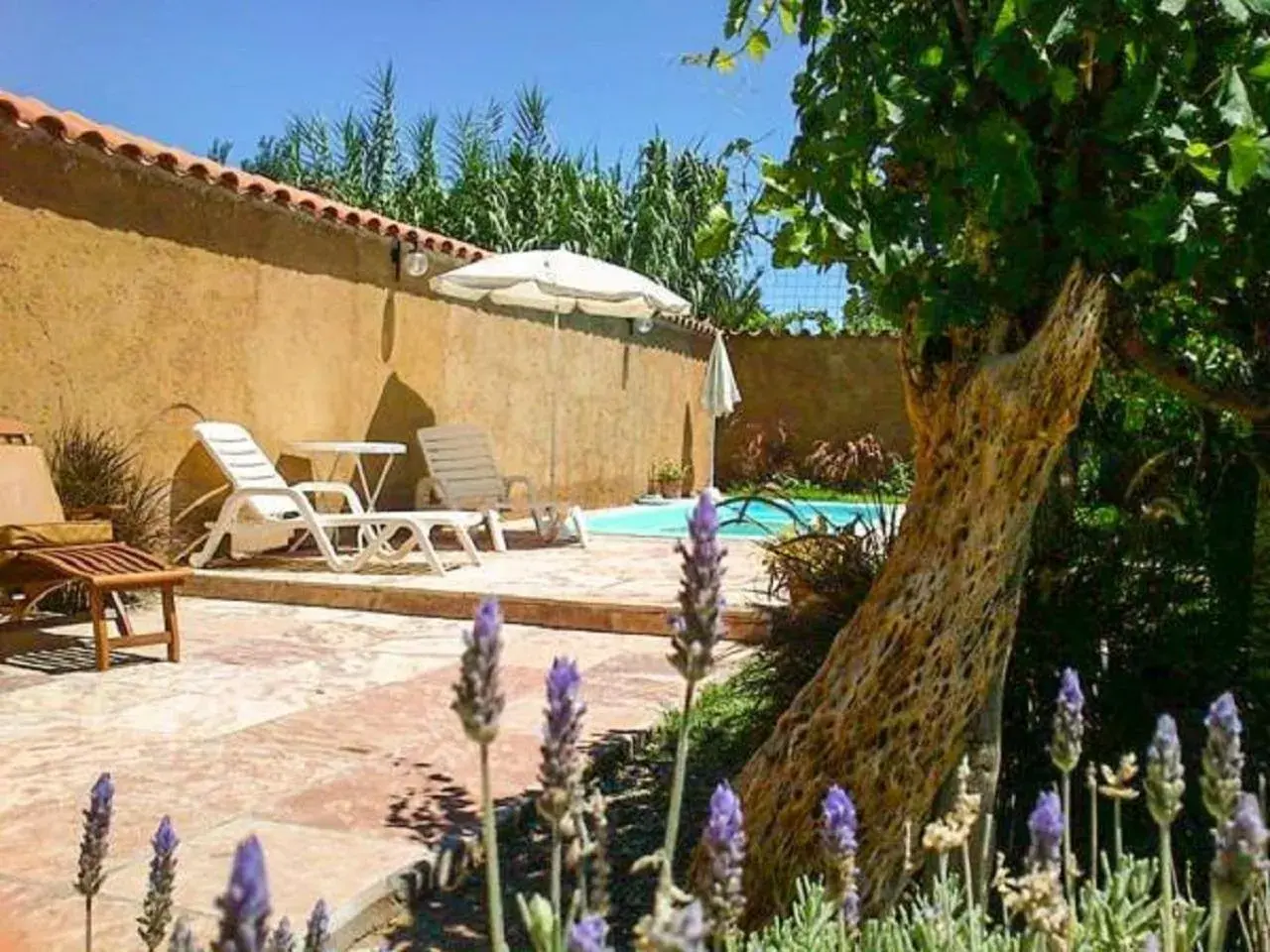 Hostal Tierra de Vinos Hostal Tierra de Vinos