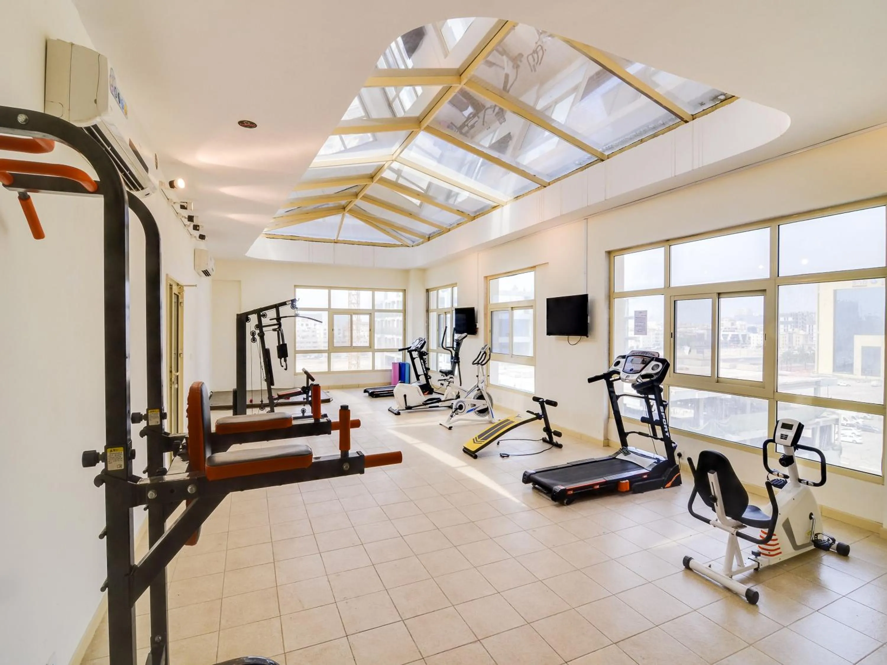 Fitness centre/facilities in Elaf Suites Al-Andalus