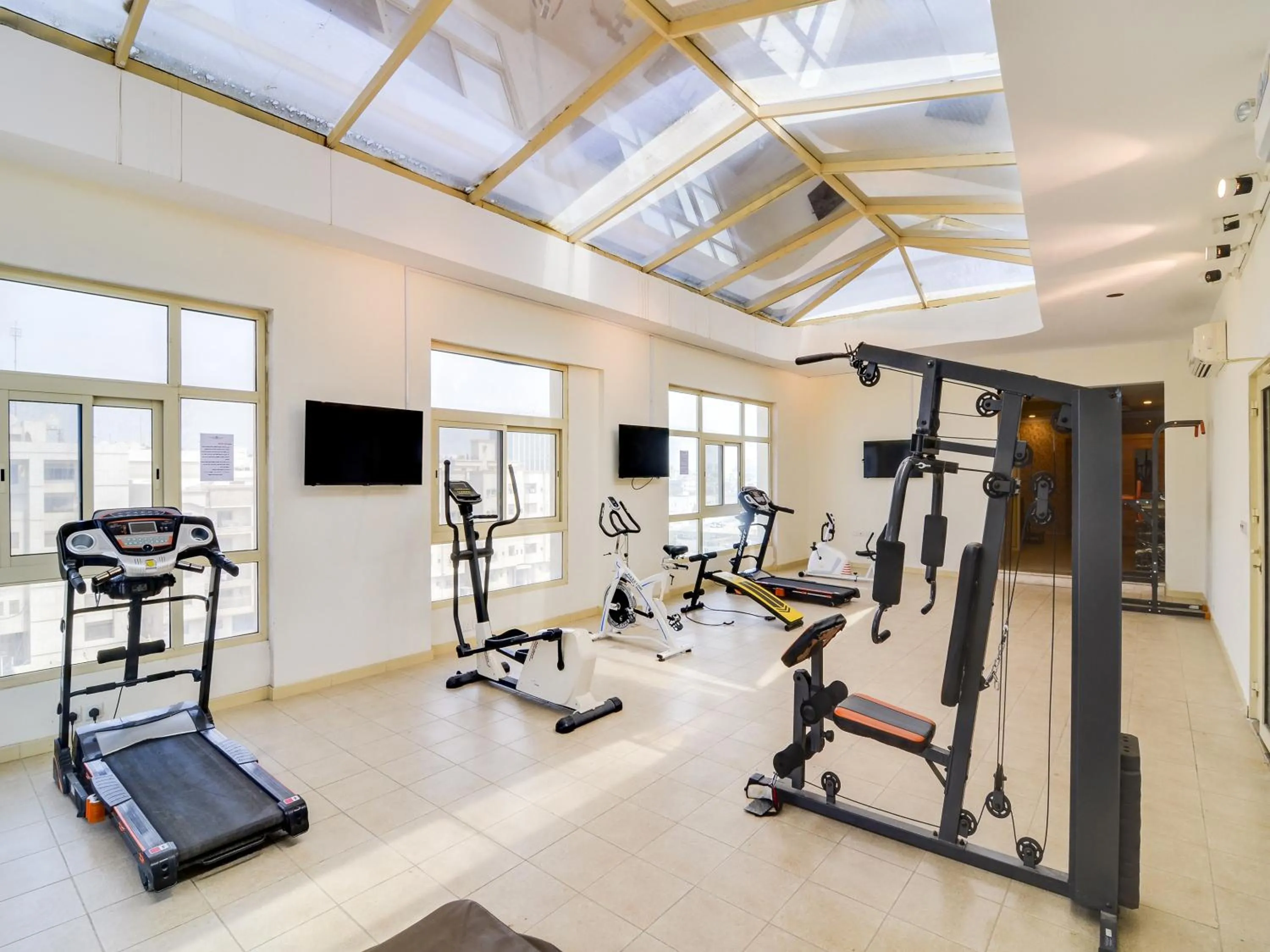 Fitness centre/facilities in Elaf Suites Al-Andalus