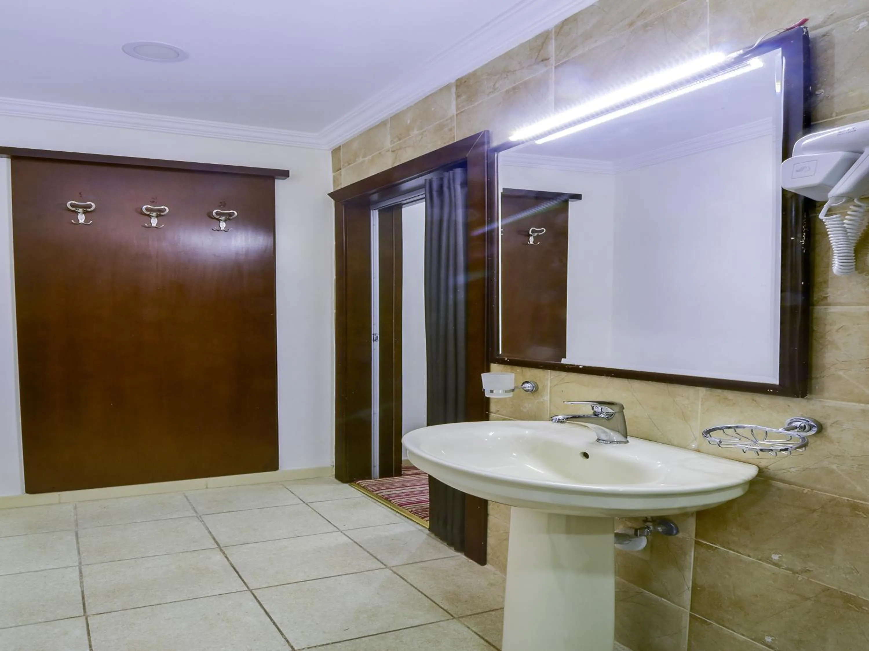 Bathroom in Elaf Suites Al-Andalus