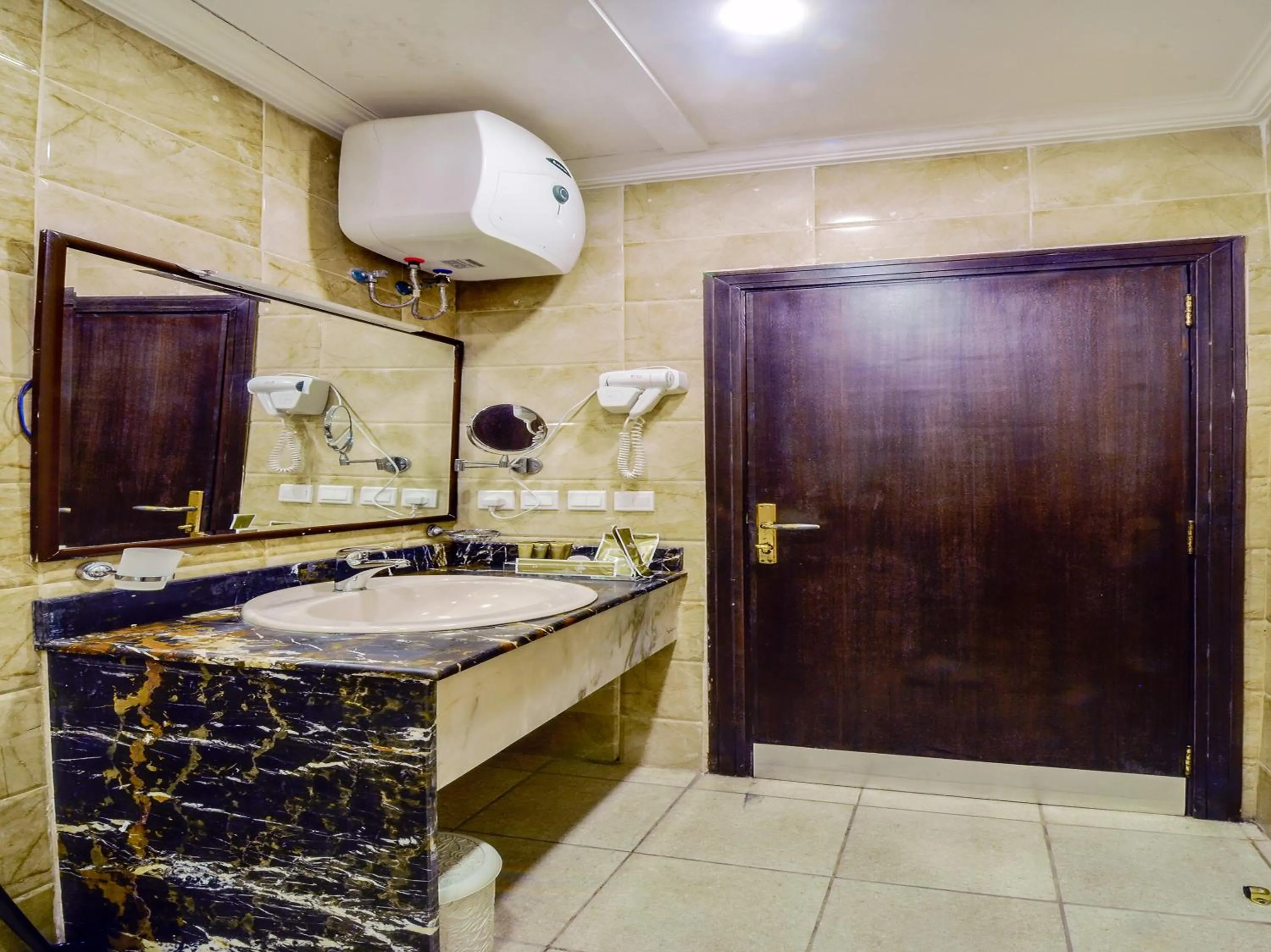 Bathroom in Elaf Suites Al-Andalus