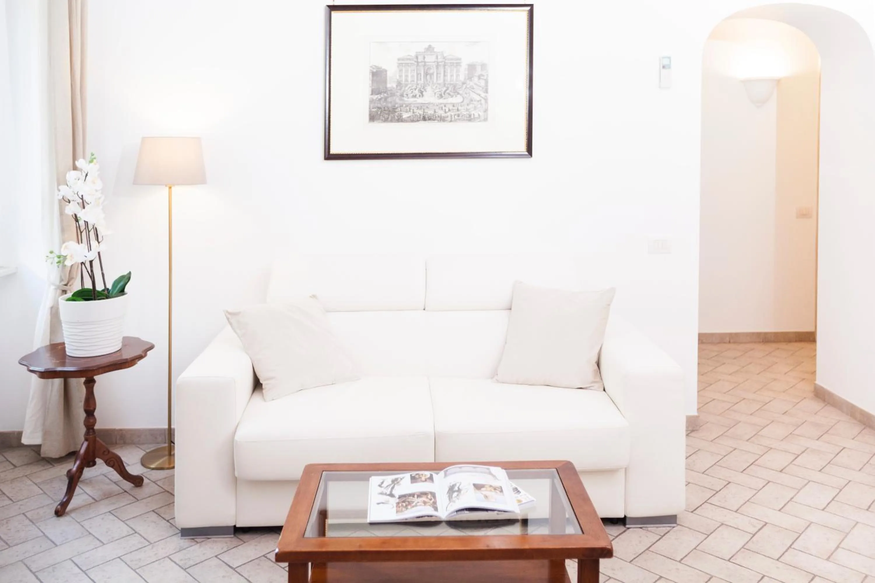 Living room in Tritone 91 Apartments