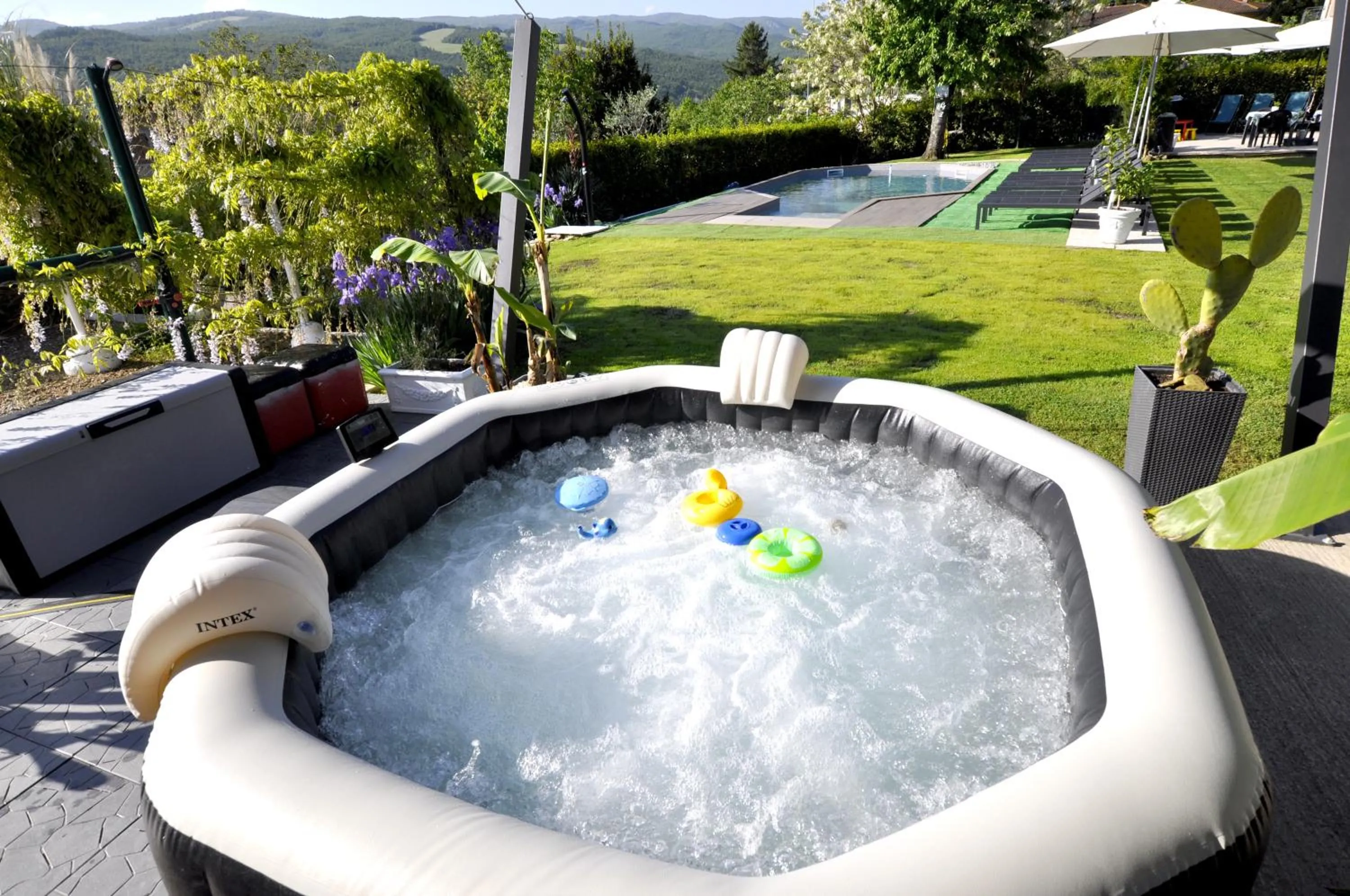 Hot Tub in Gan Eden B&B
